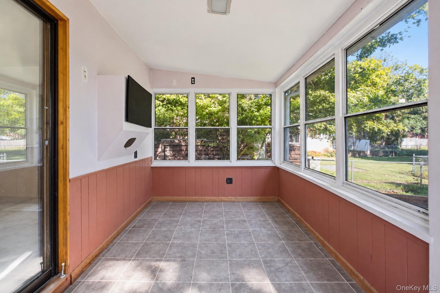 10 Jones Street Property Photo 13