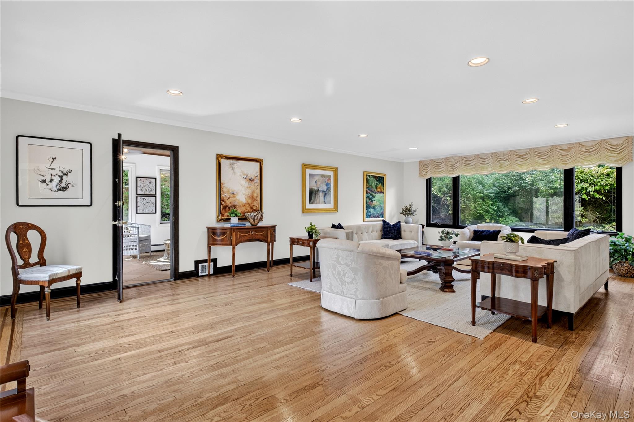 4 Parkwood Drive Property Photo 12