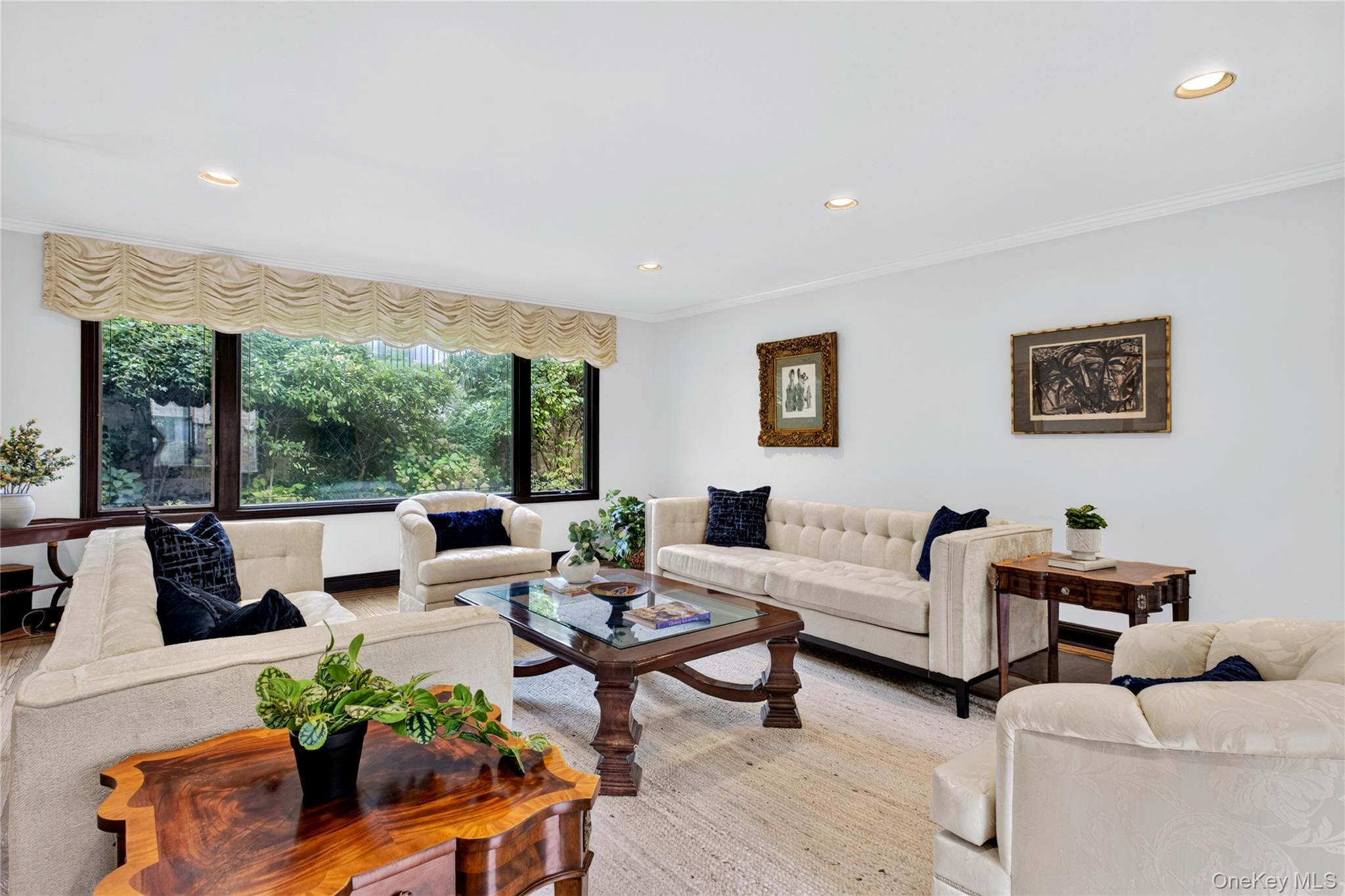 4 Parkwood Drive Property Photo 13
