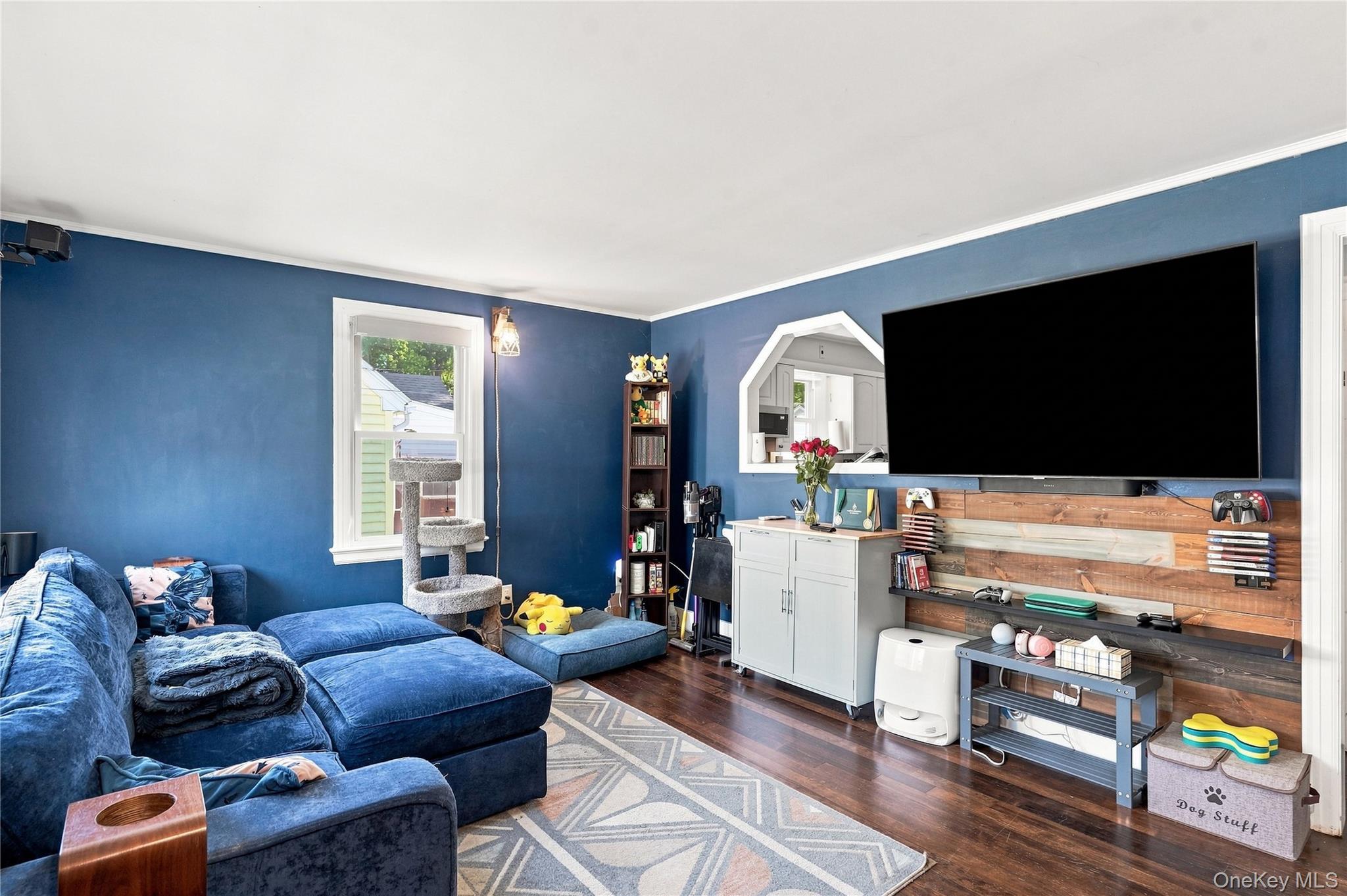 18 Underhill Avenue Property Photo 3
