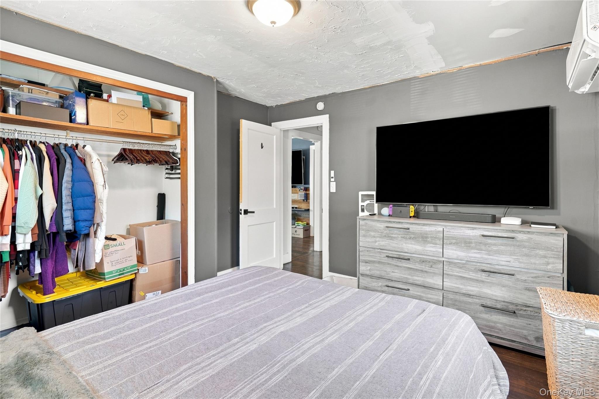 18 Underhill Avenue Property Photo 8