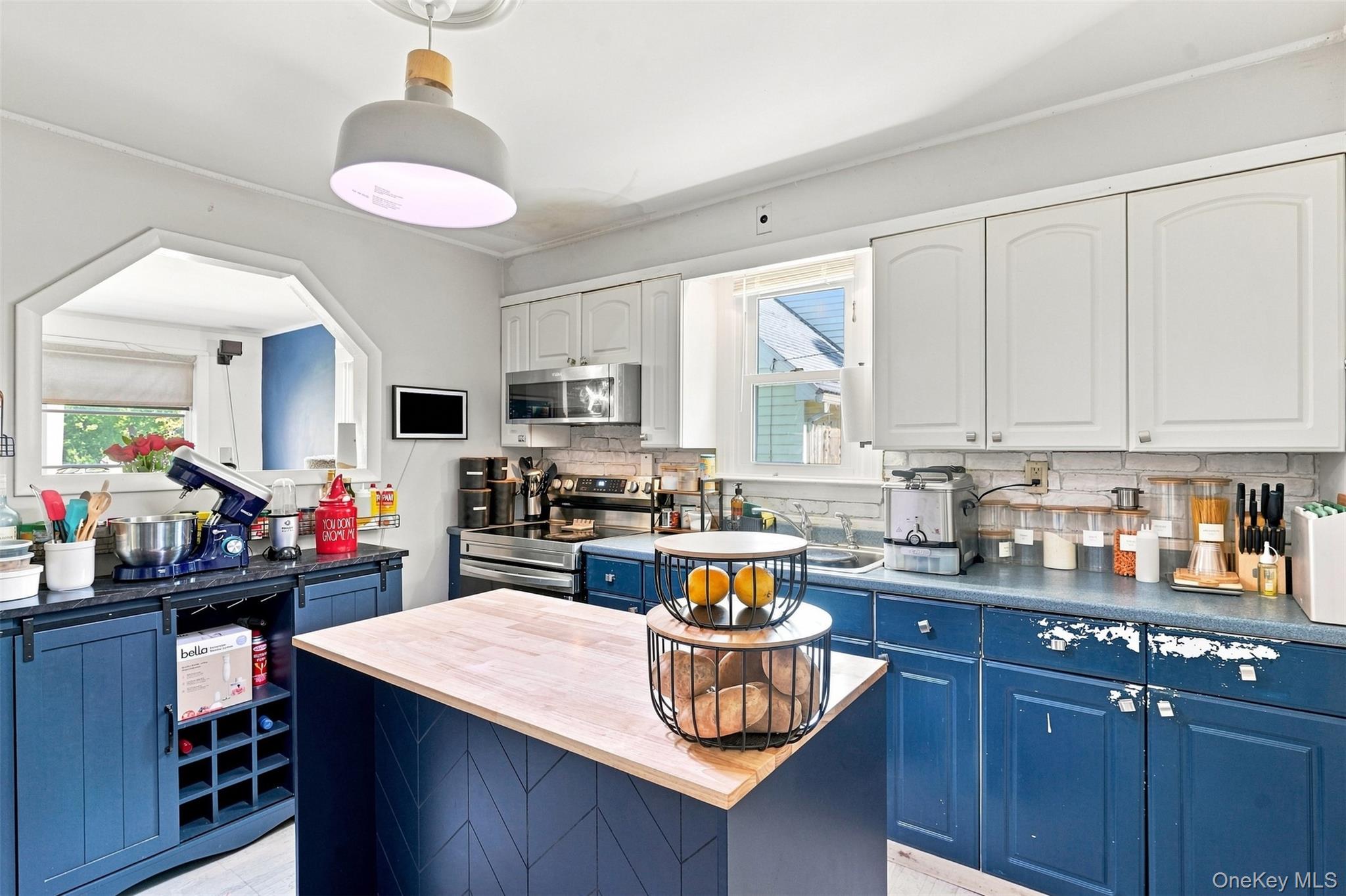 18 Underhill Avenue Property Photo 14