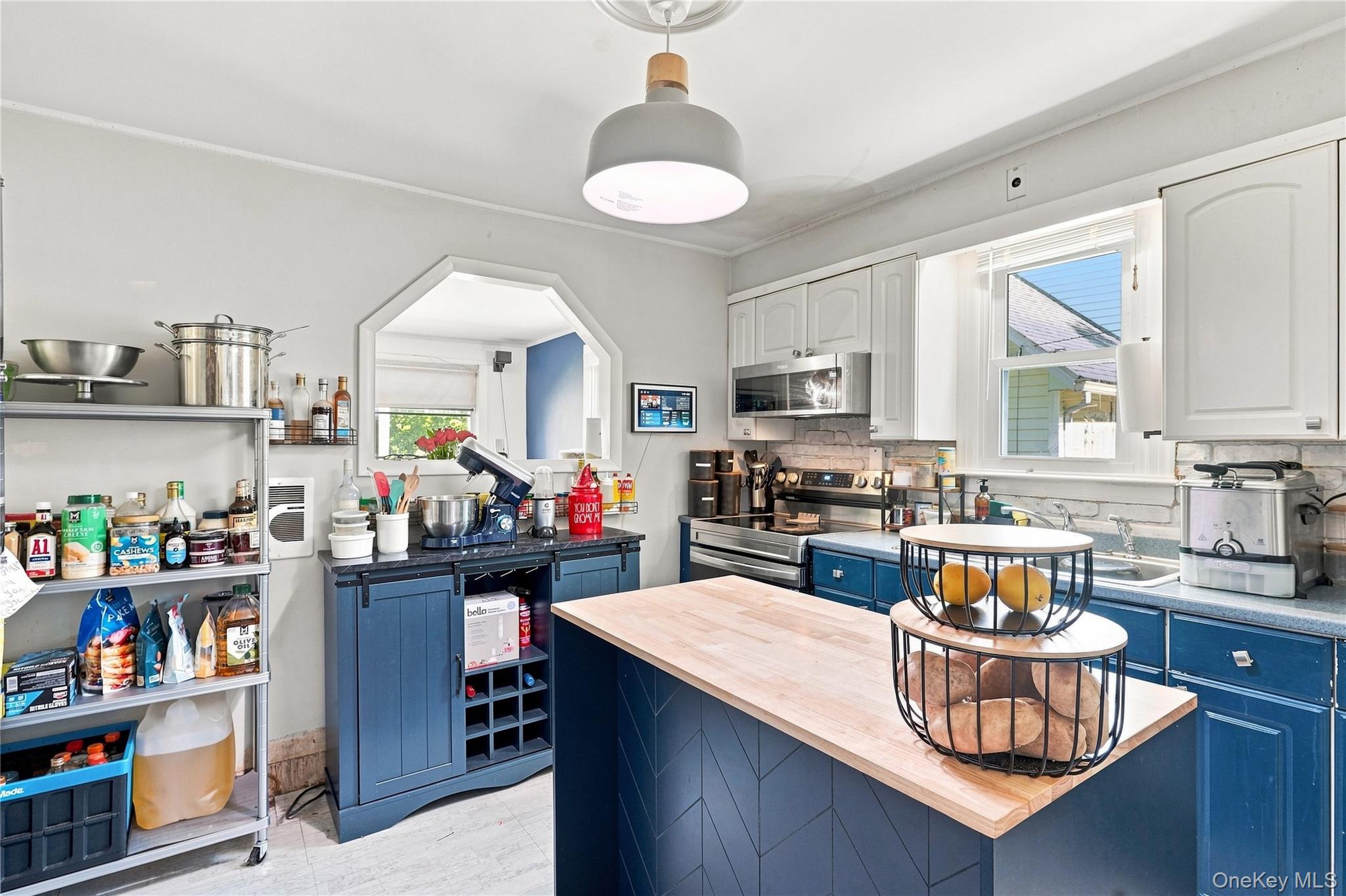 18 Underhill Avenue Property Photo 15