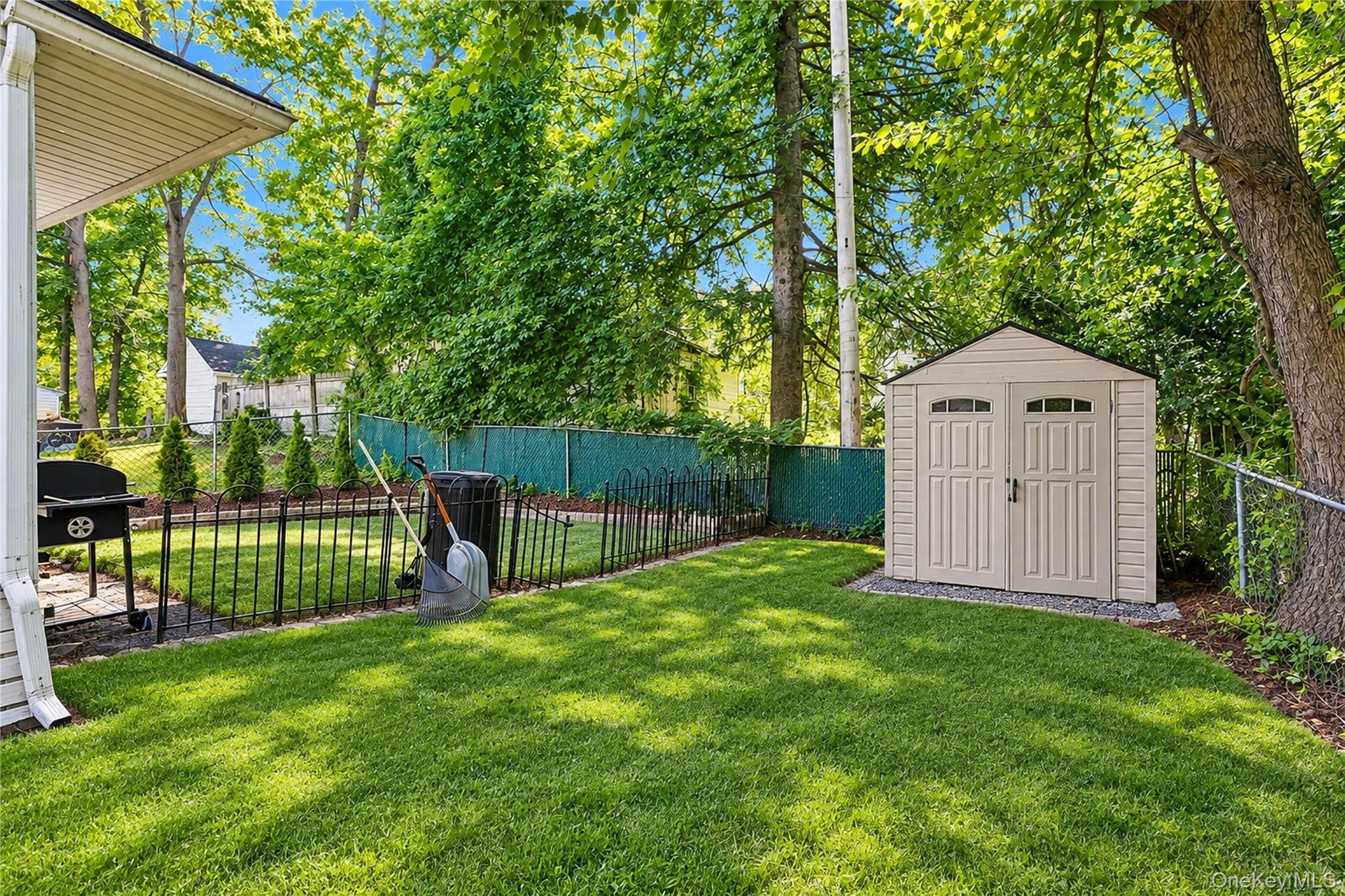 18 Underhill Avenue Property Photo 22
