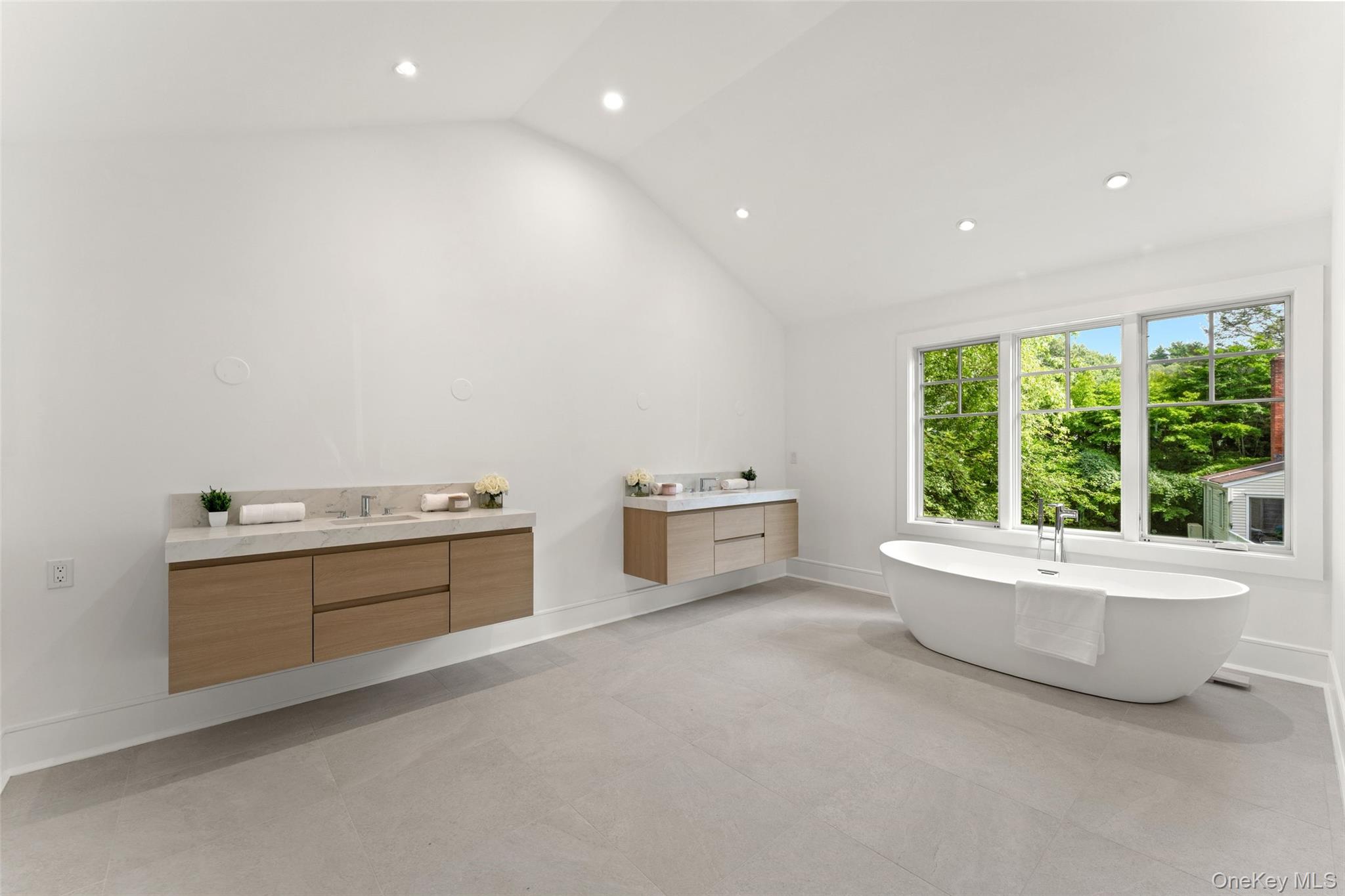 65 Fox Meadow Road Property Photo 19