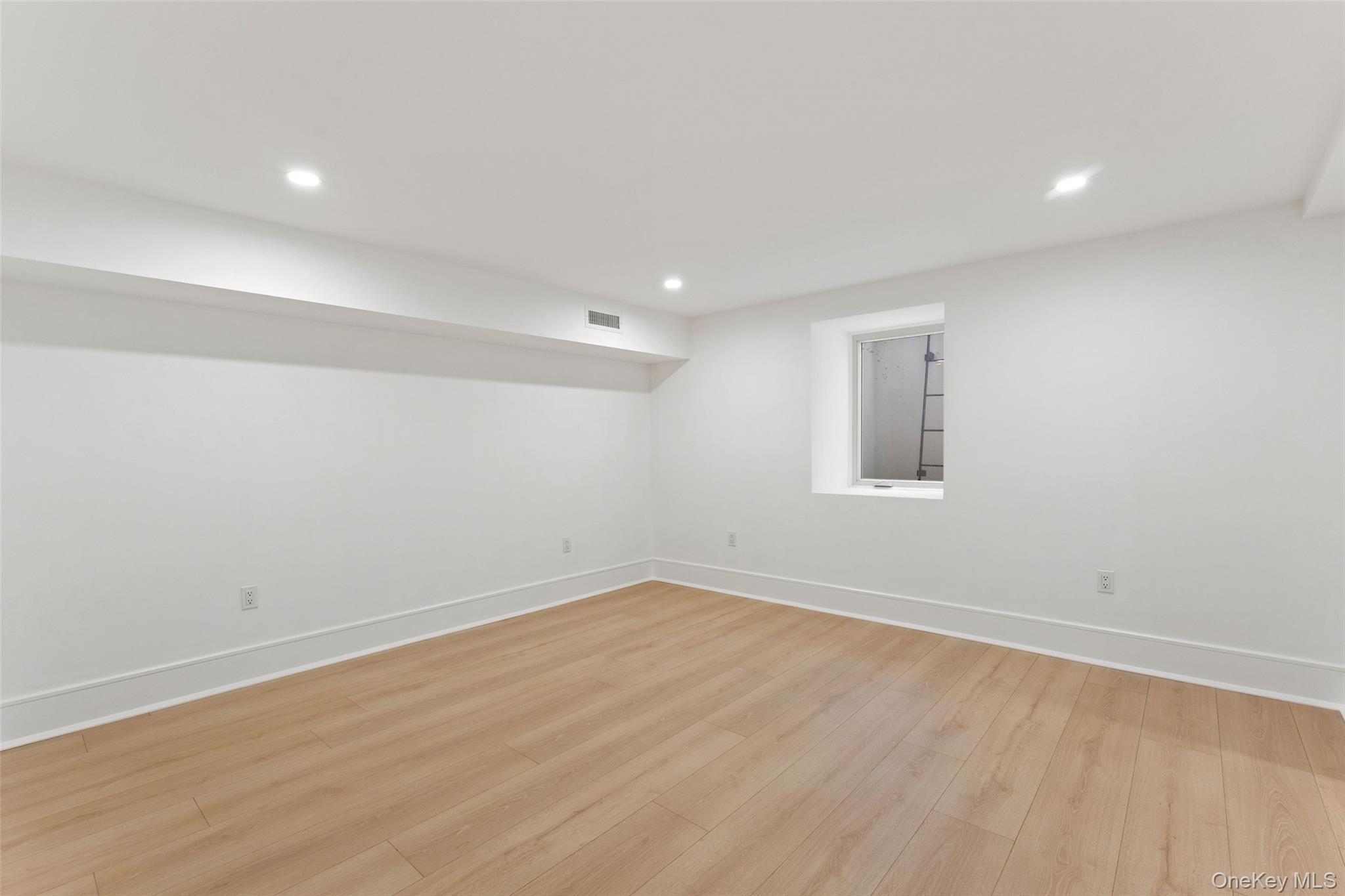 65 Fox Meadow Road Property Photo 35