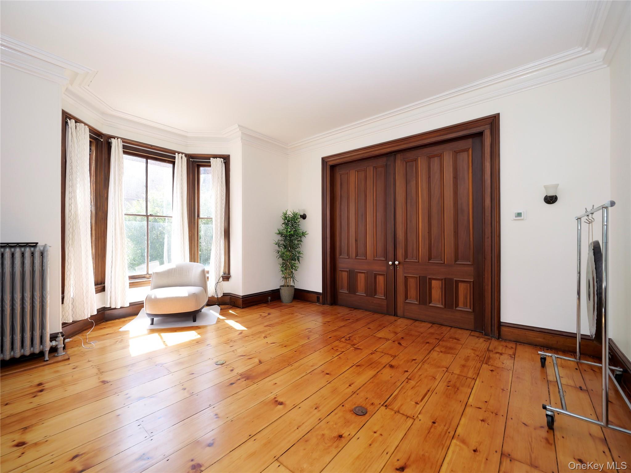 197 Grand Street Property Photo 4