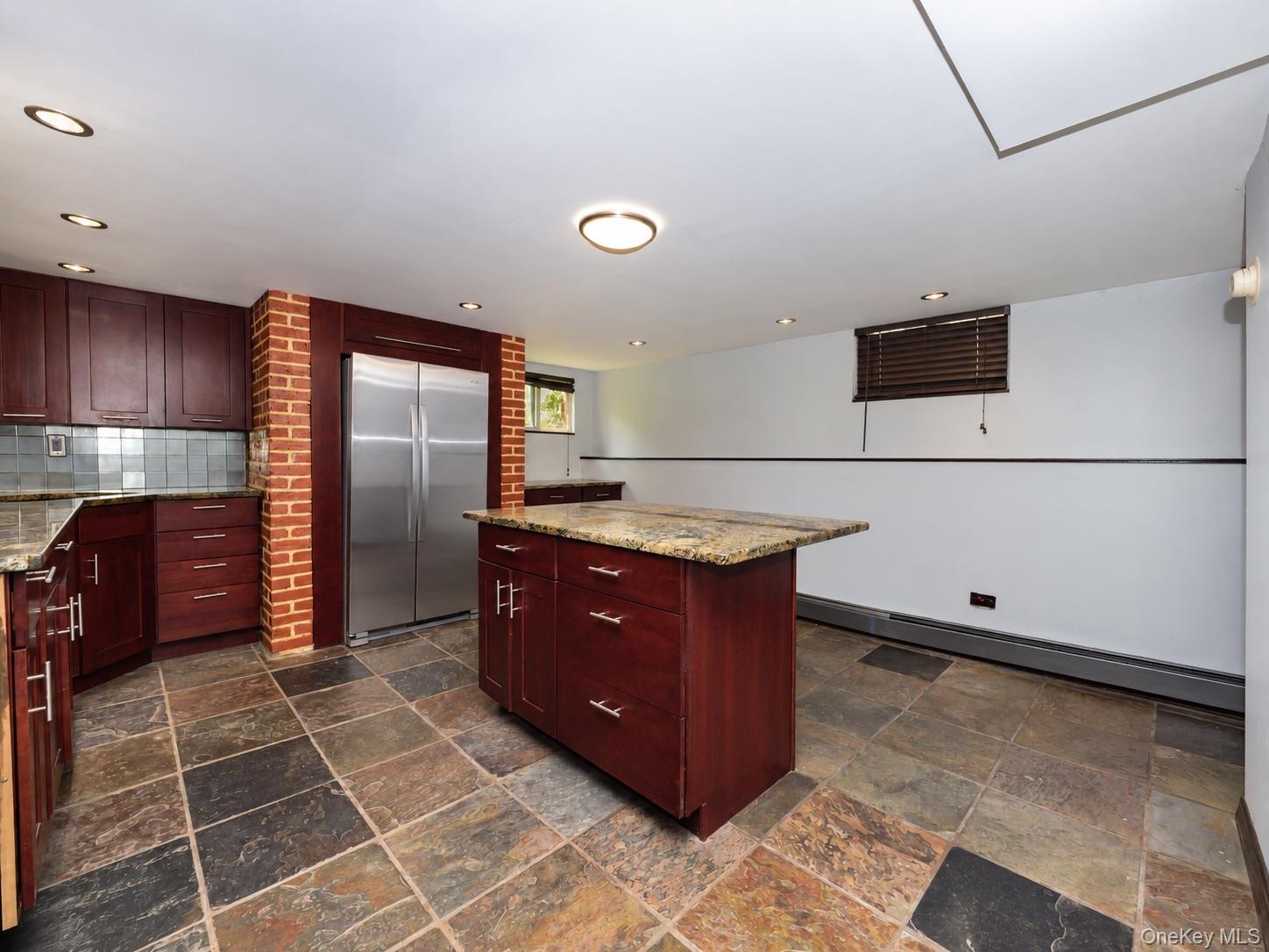 197 Grand Street Property Photo 37