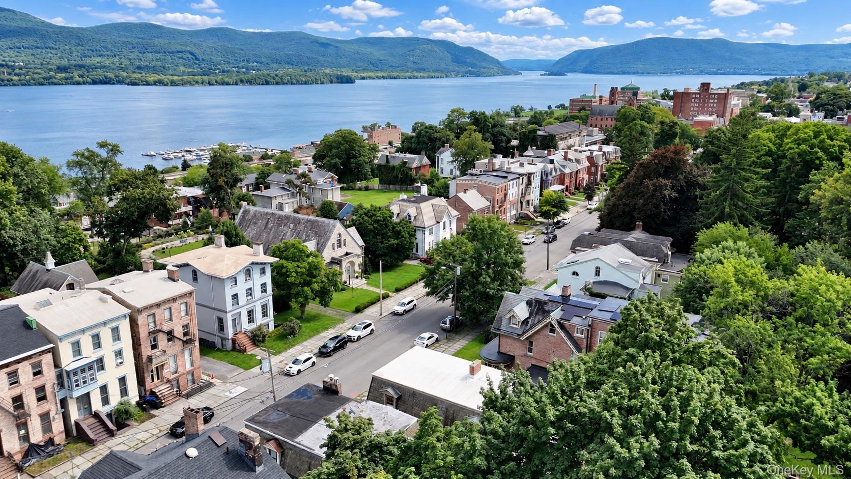 197 Grand Street Property Photo 46