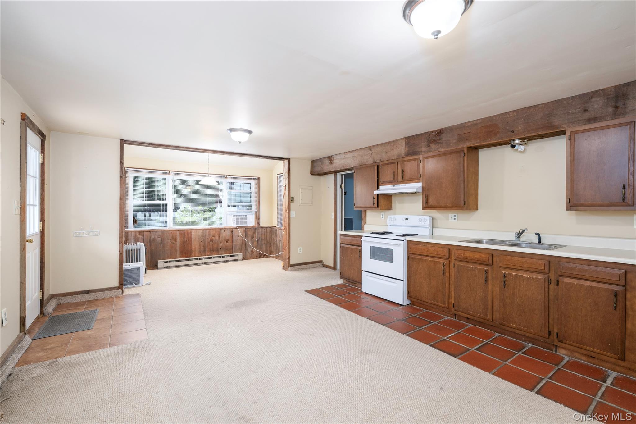 52 Friendly Road Property Photo 45