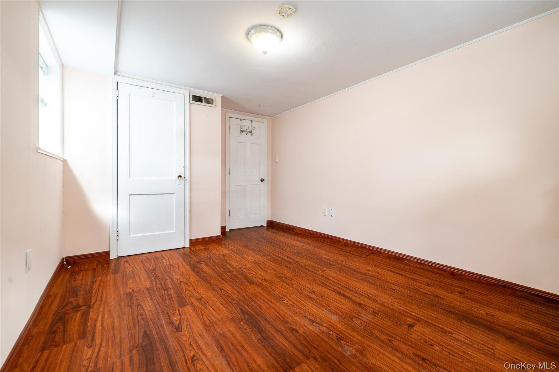 68 Buffalo Avenue Property Photo 6