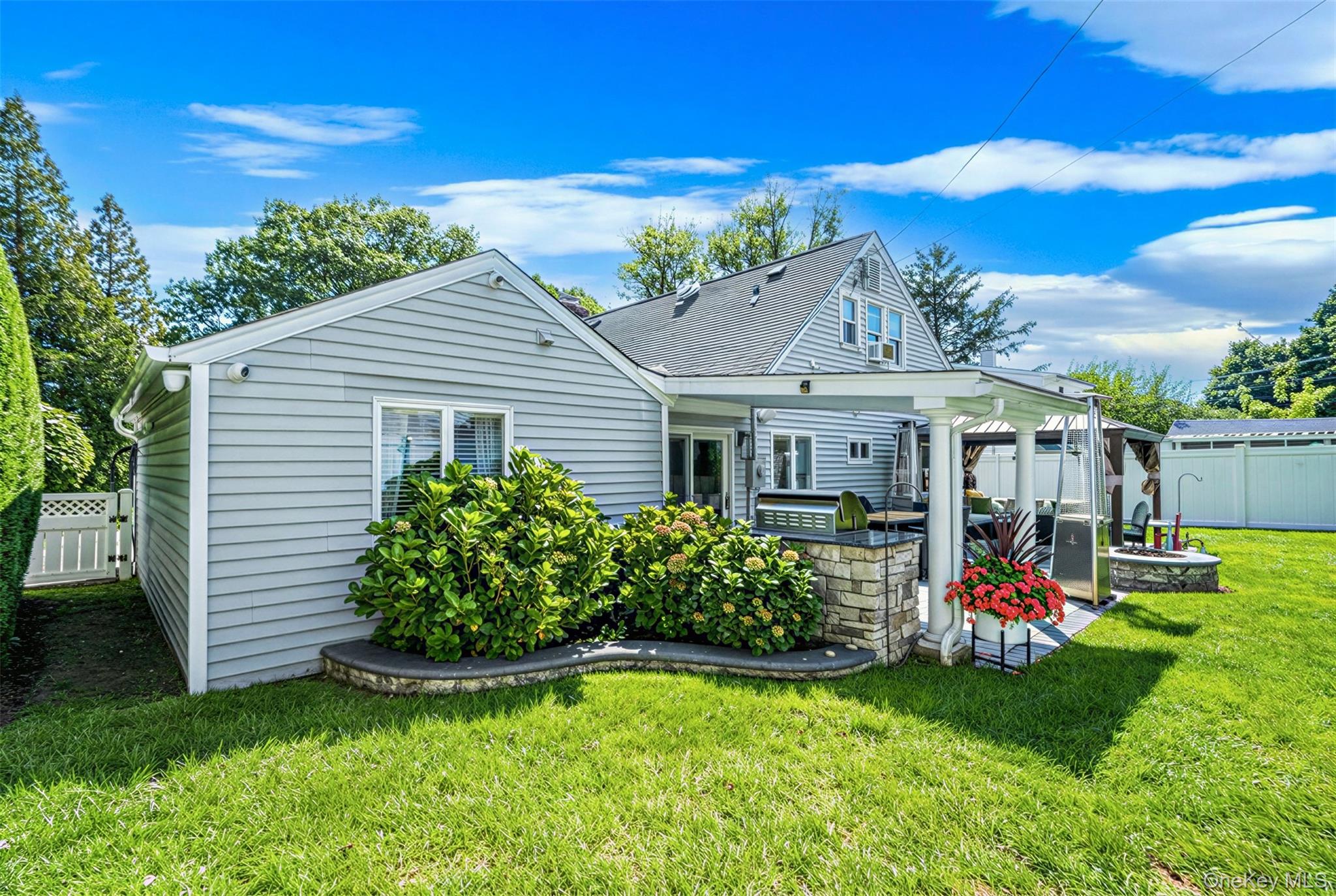 2115 Randall Avenue Property Photo 36