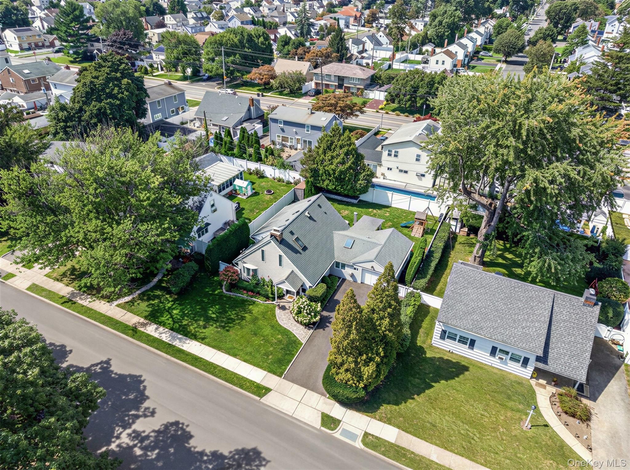 2115 Randall Avenue Property Photo 40