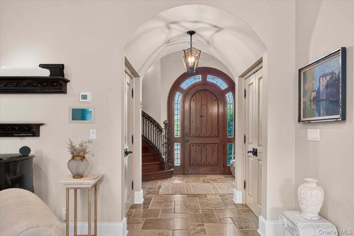 81 Montgomery Boulevard Property Photo 3