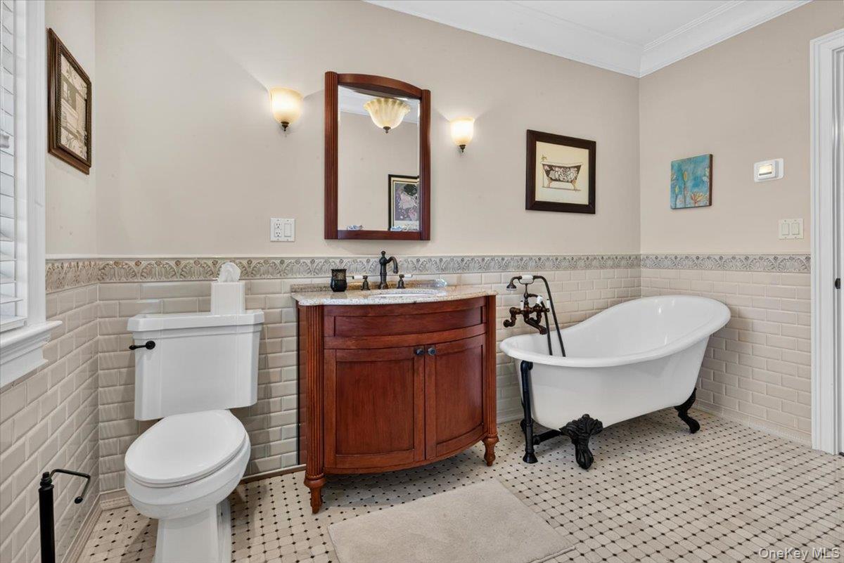 81 Montgomery Boulevard Property Photo 19