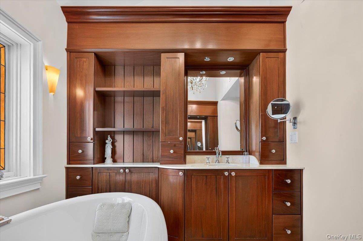 81 Montgomery Boulevard Property Photo 22