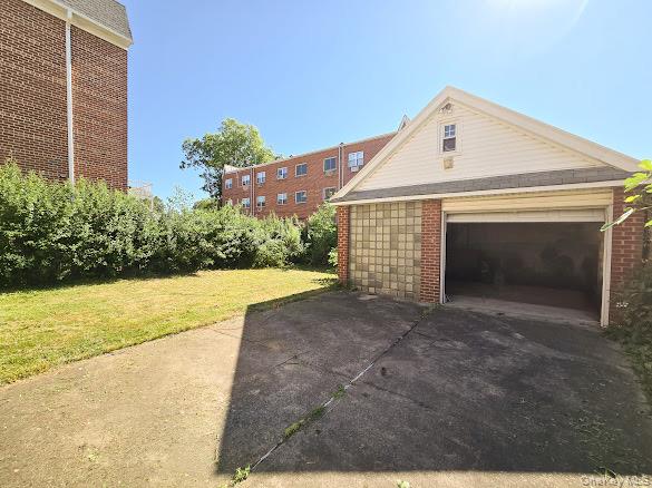 6119 170 Street Property Photo 2