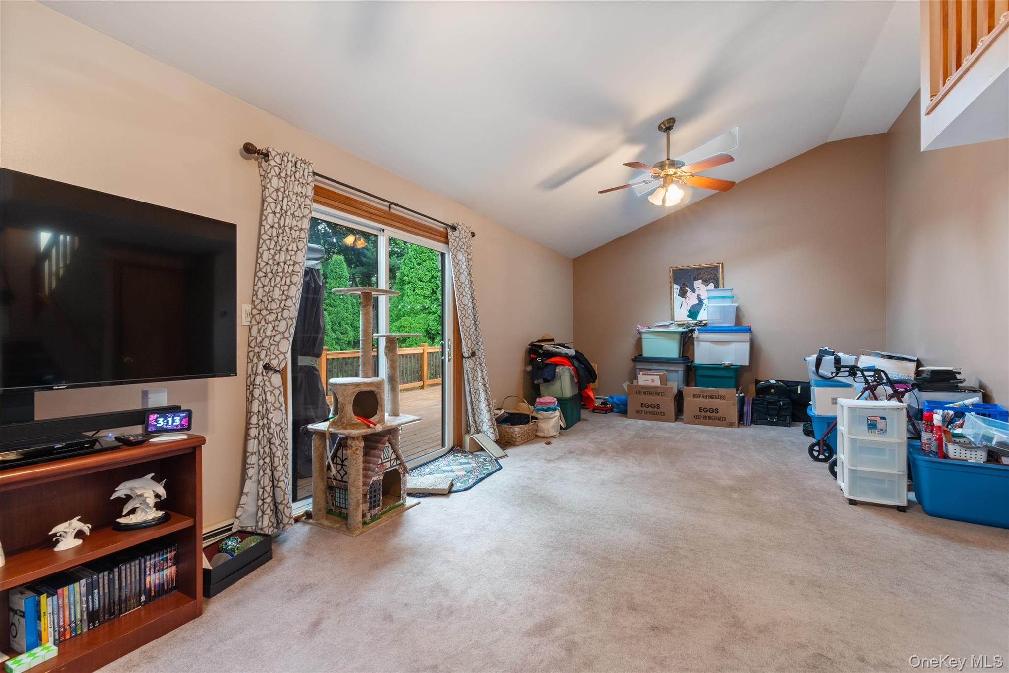 6 Hamlet Court Property Photo 5