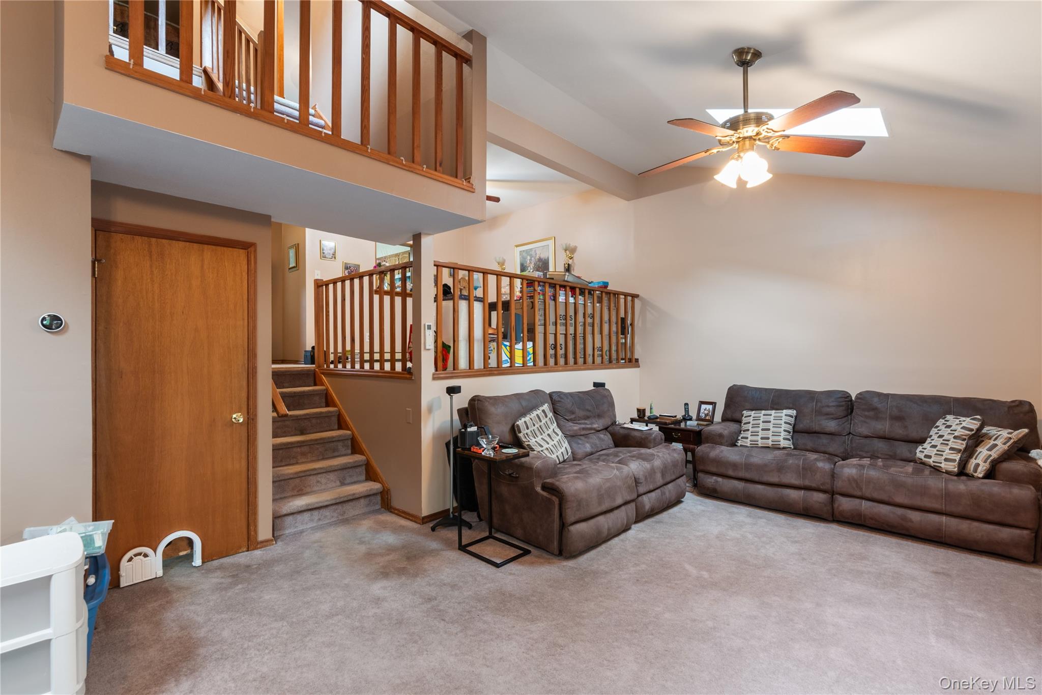 6 Hamlet Court Property Photo 7