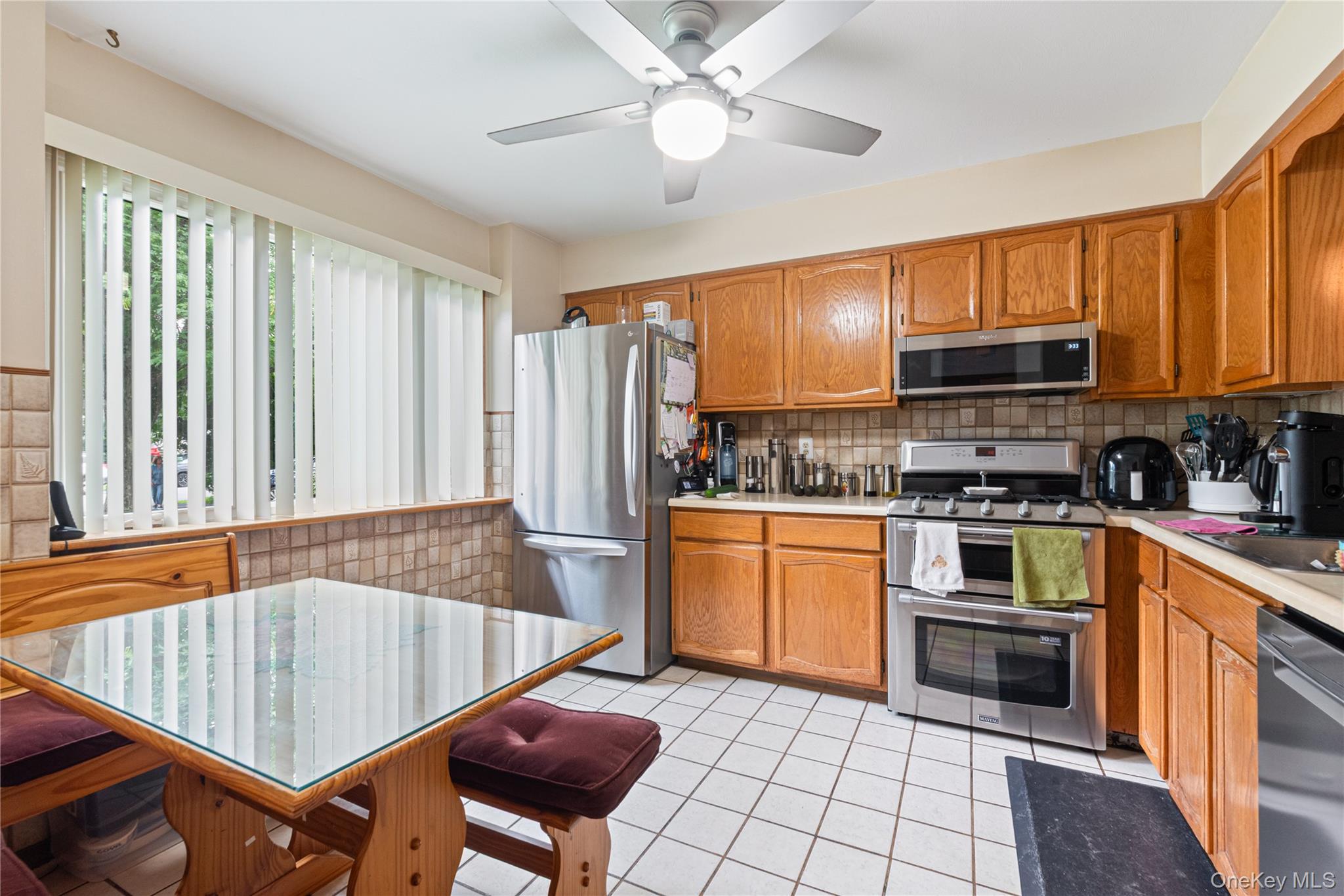 6 Hamlet Court Property Photo 20