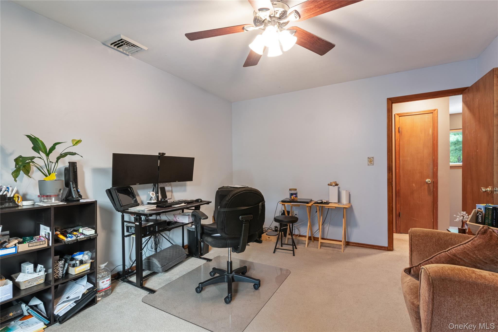 6 Hamlet Court Property Photo 29