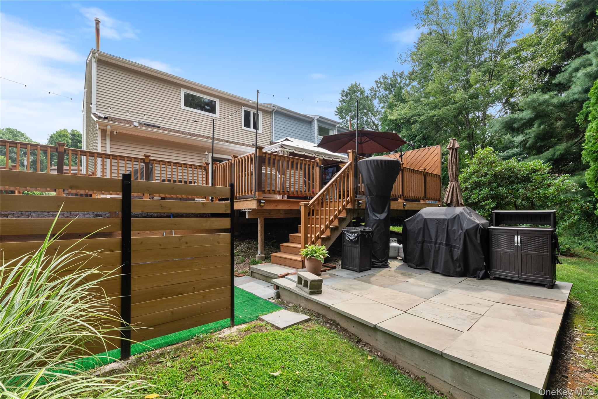 6 Hamlet Court Property Photo 35
