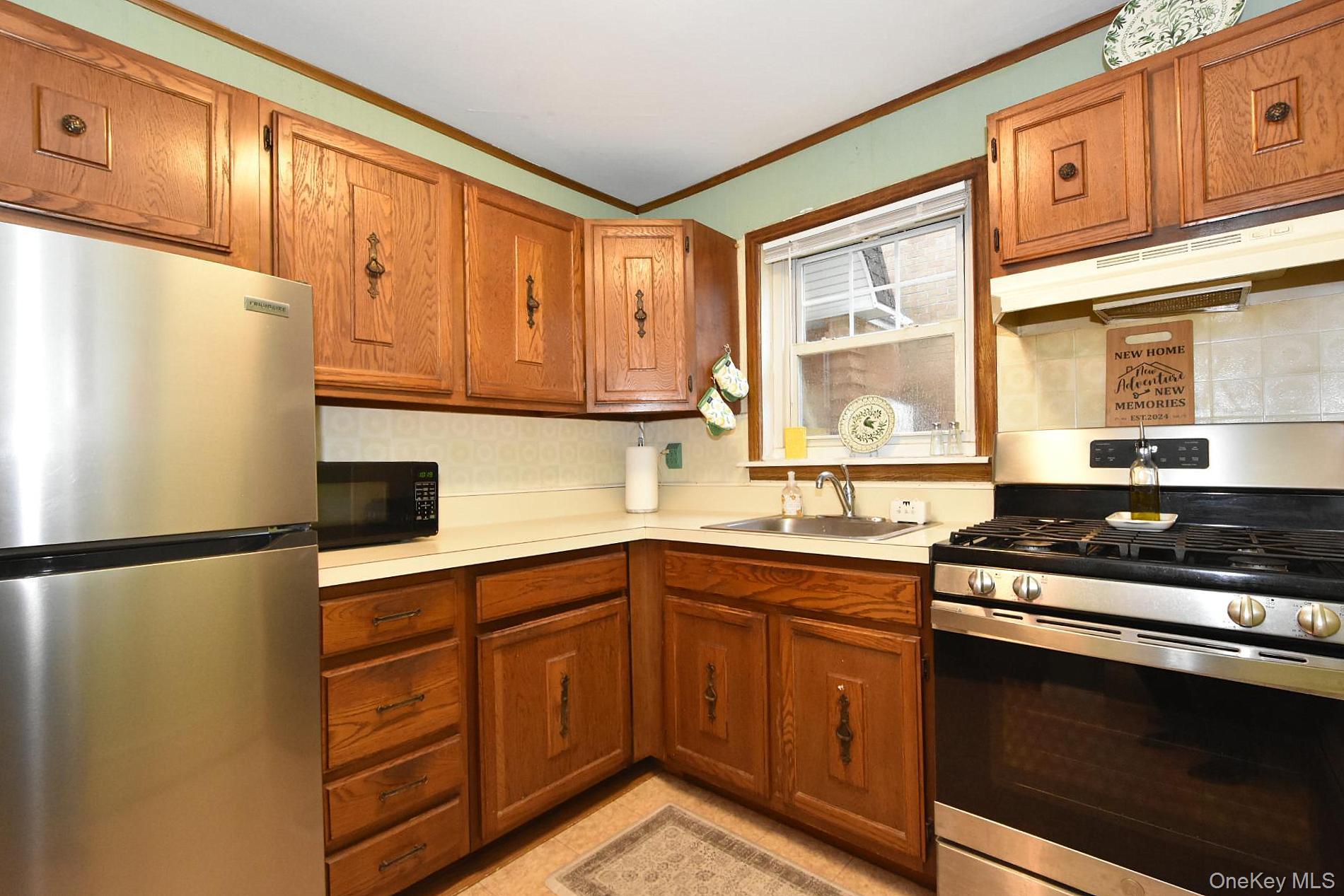 10 Glen Hollow Drive C56 Property Photo 4