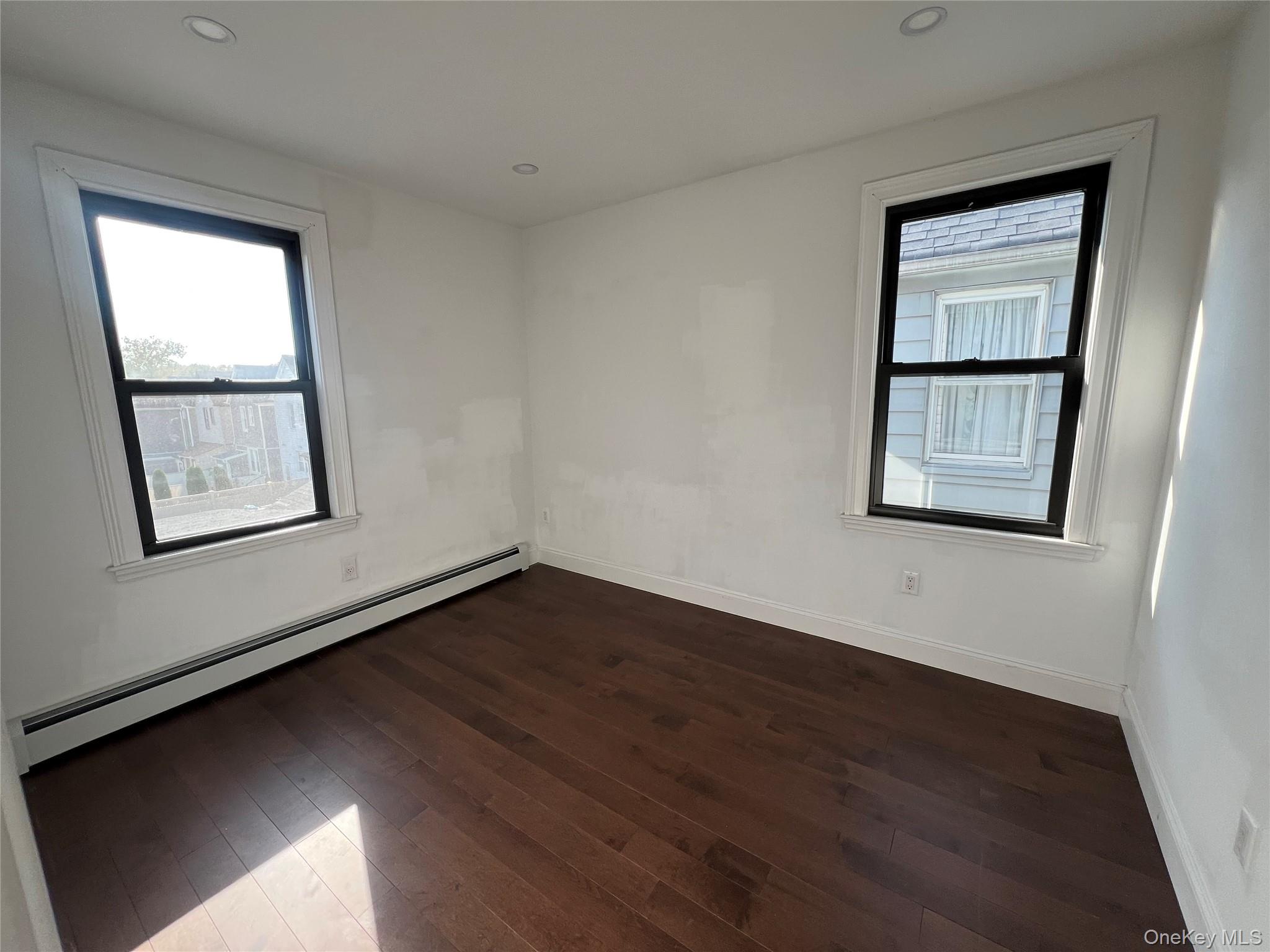 10710 142nd Street Property Photo 4