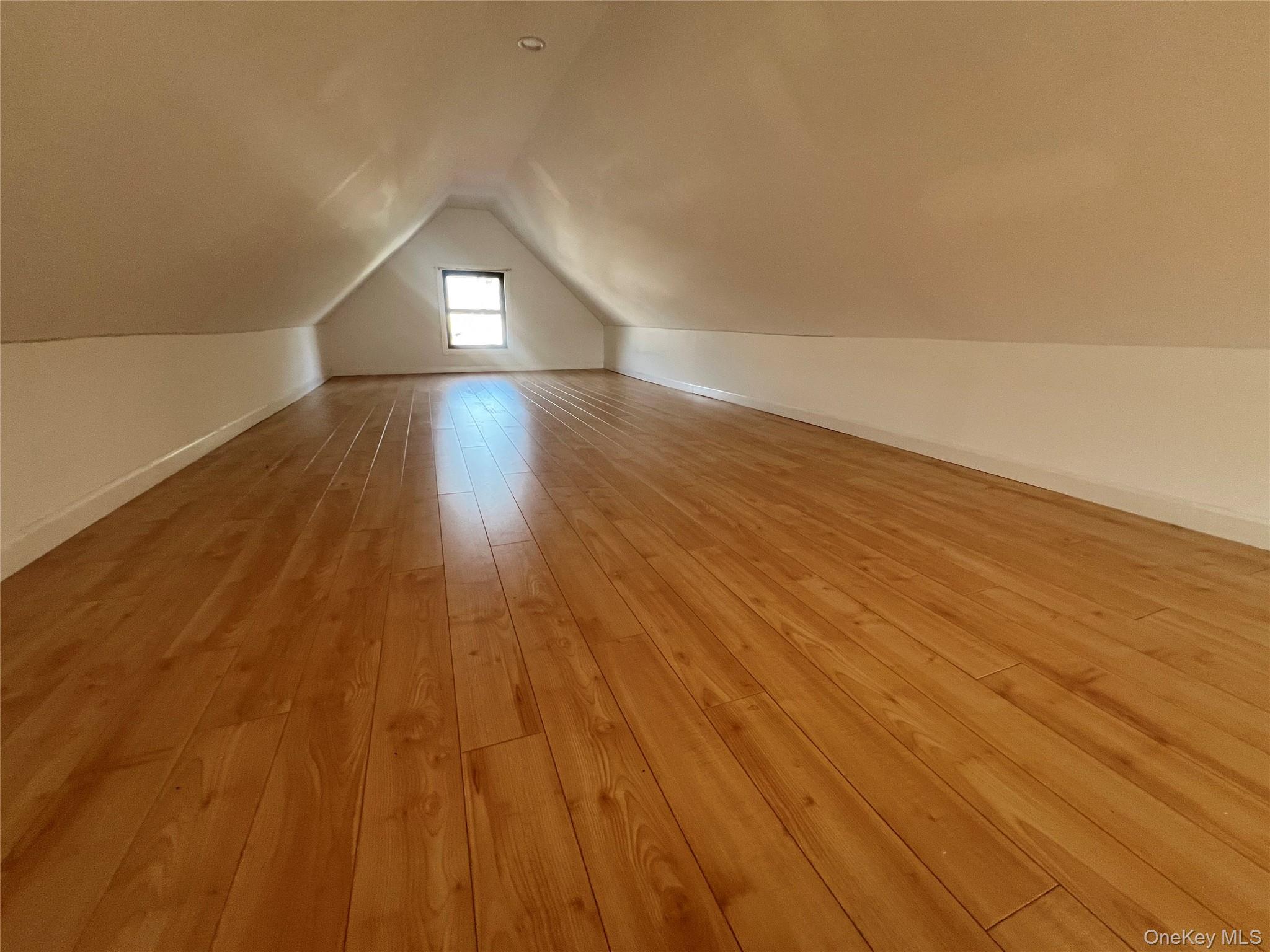 10710 142nd Street Property Photo 8