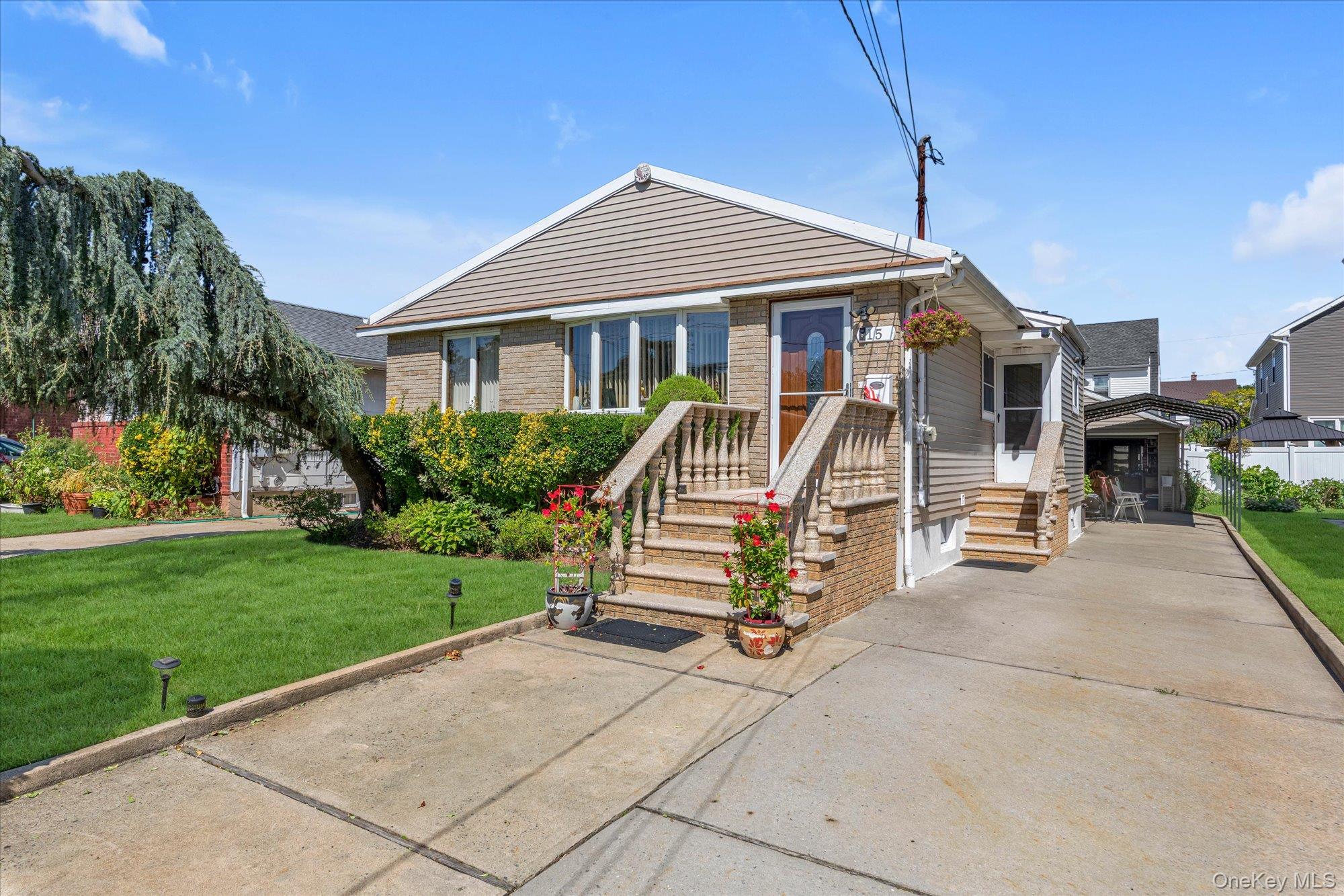 15 Hudson Avenue Property Photo 2