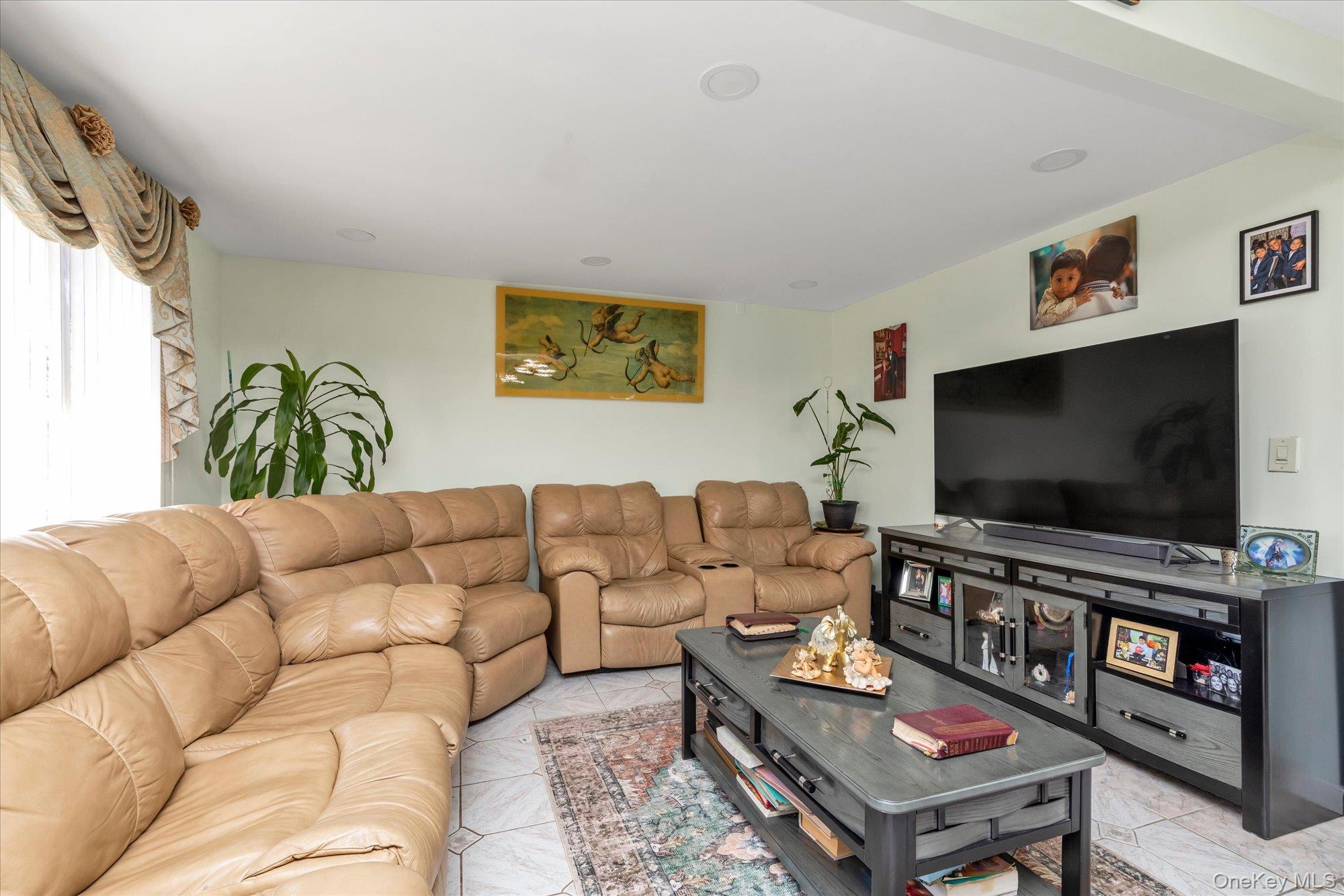 15 Hudson Avenue Property Photo 3