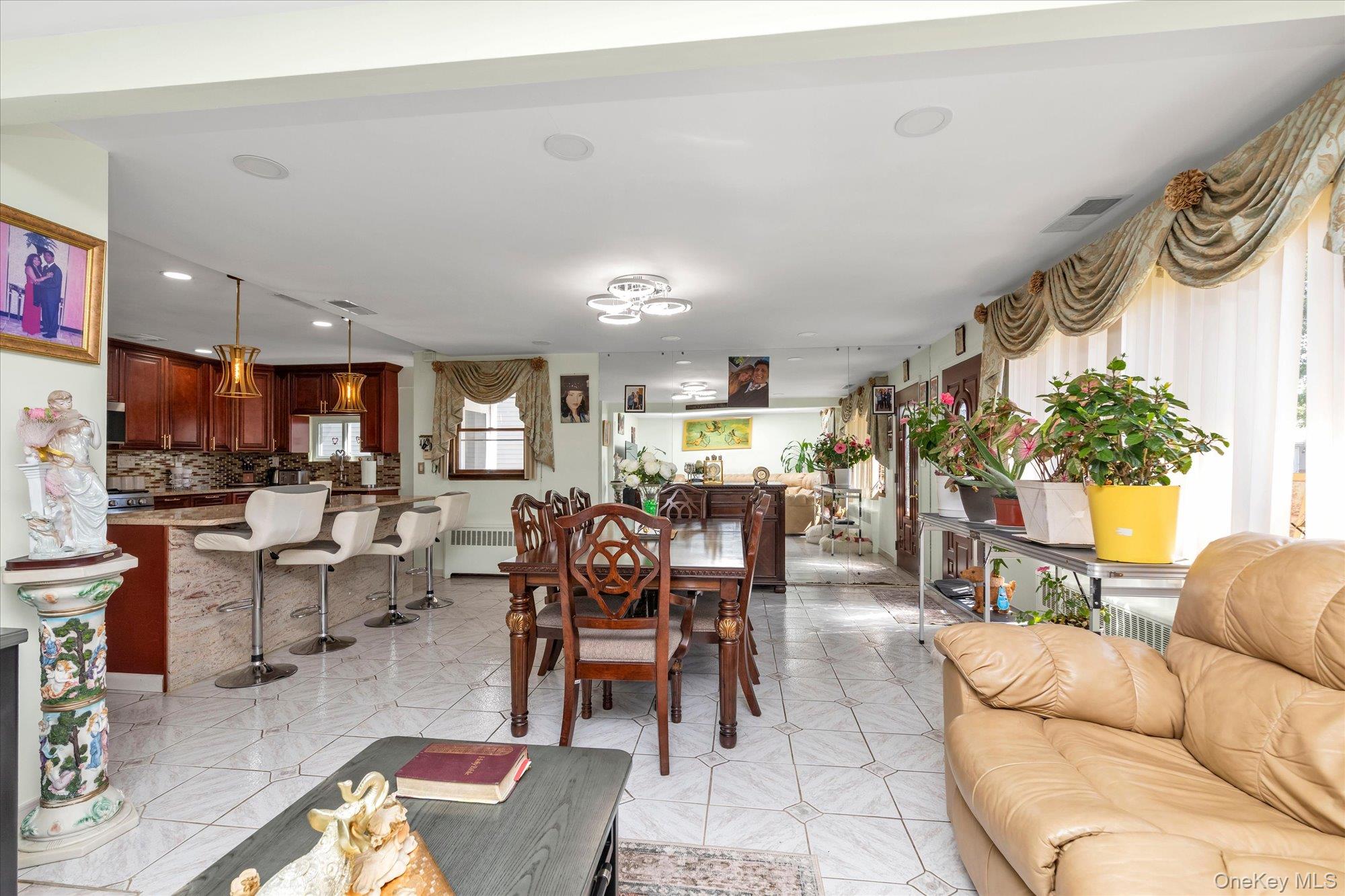 15 Hudson Avenue Property Photo 4