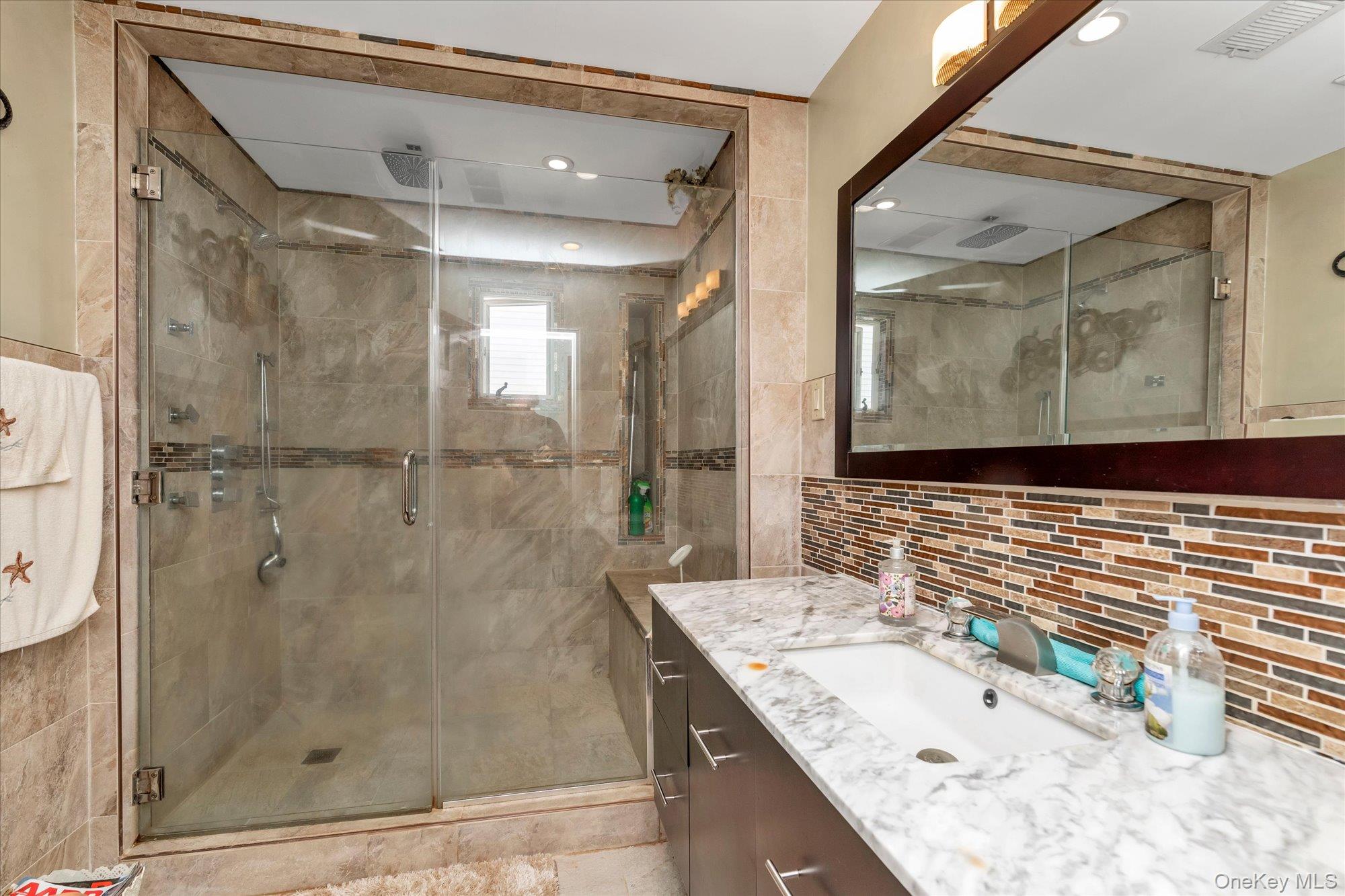15 Hudson Avenue Property Photo 11