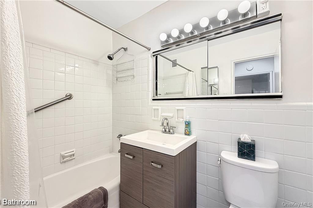 1170 Ocean Parkway 8j Property Photo 8