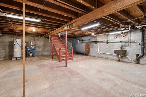 6 Thomas Street Property Photo 32