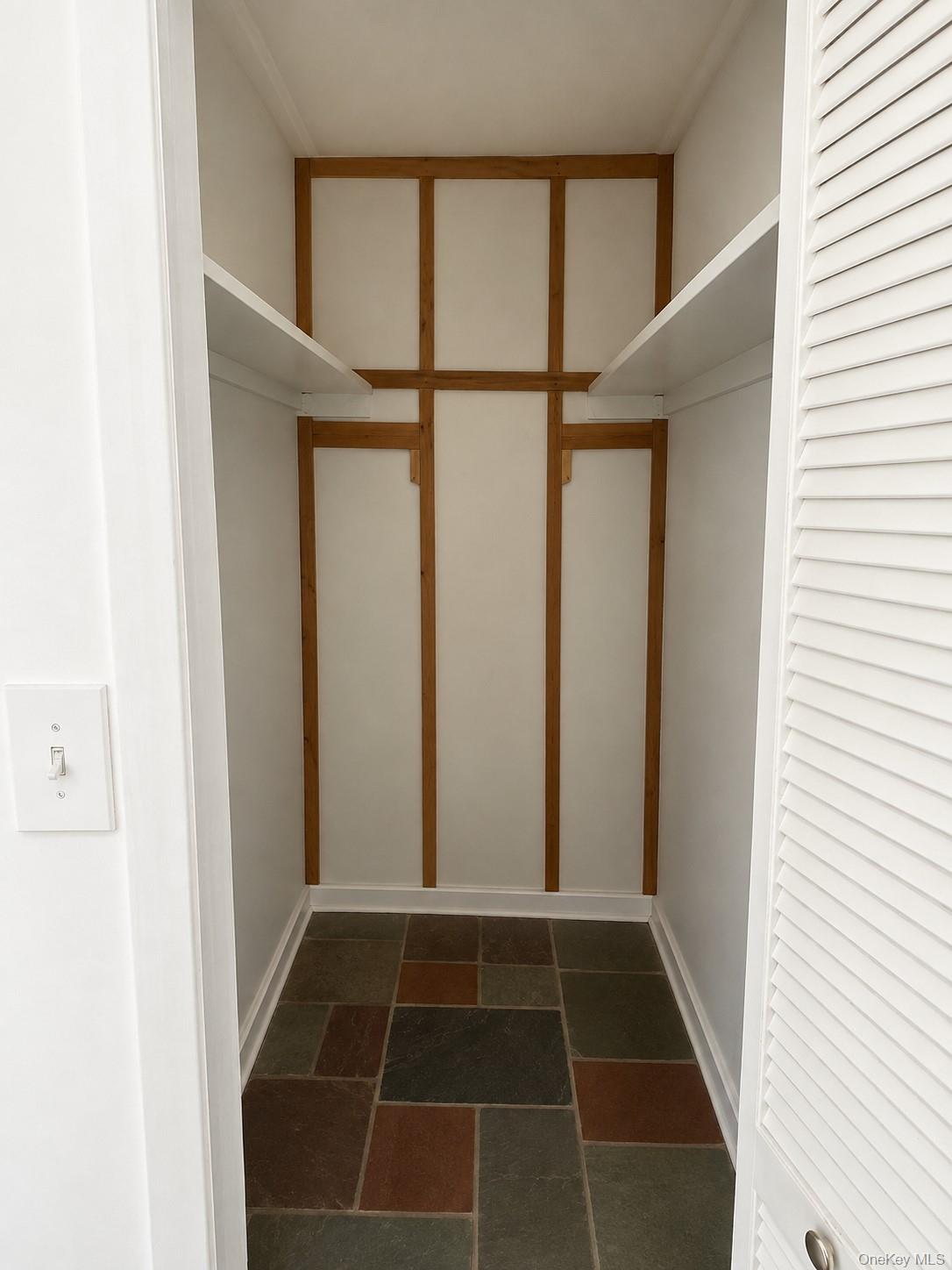 40 Maplewood Drive Property Photo 5