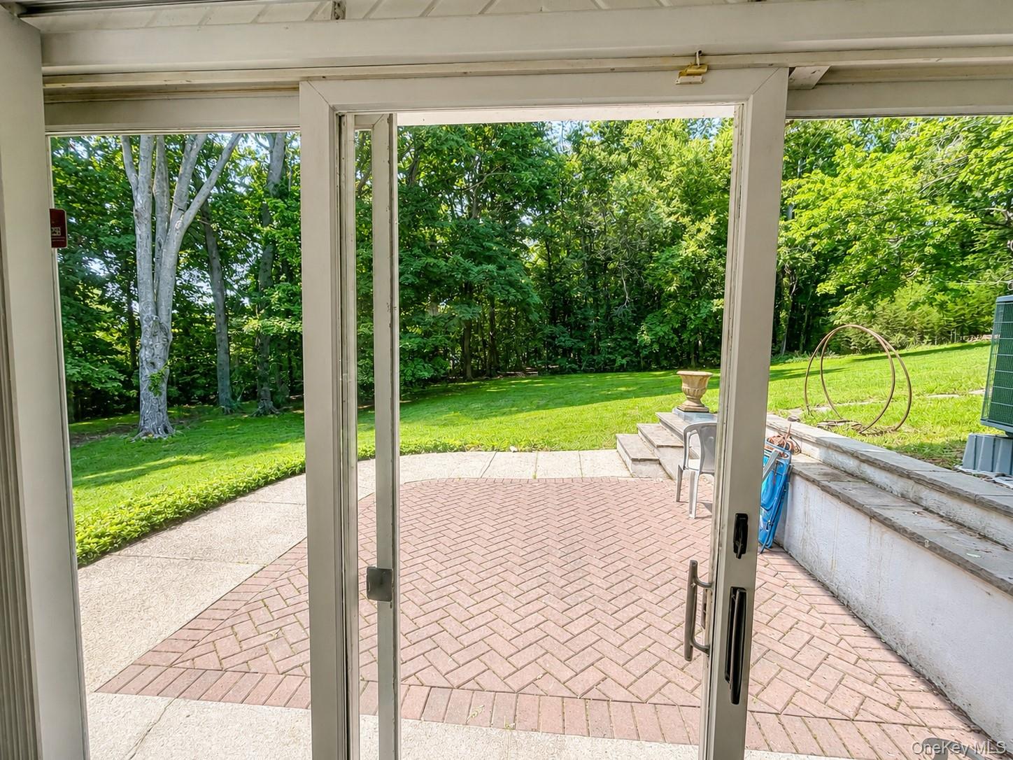 40 Maplewood Drive Property Photo 12