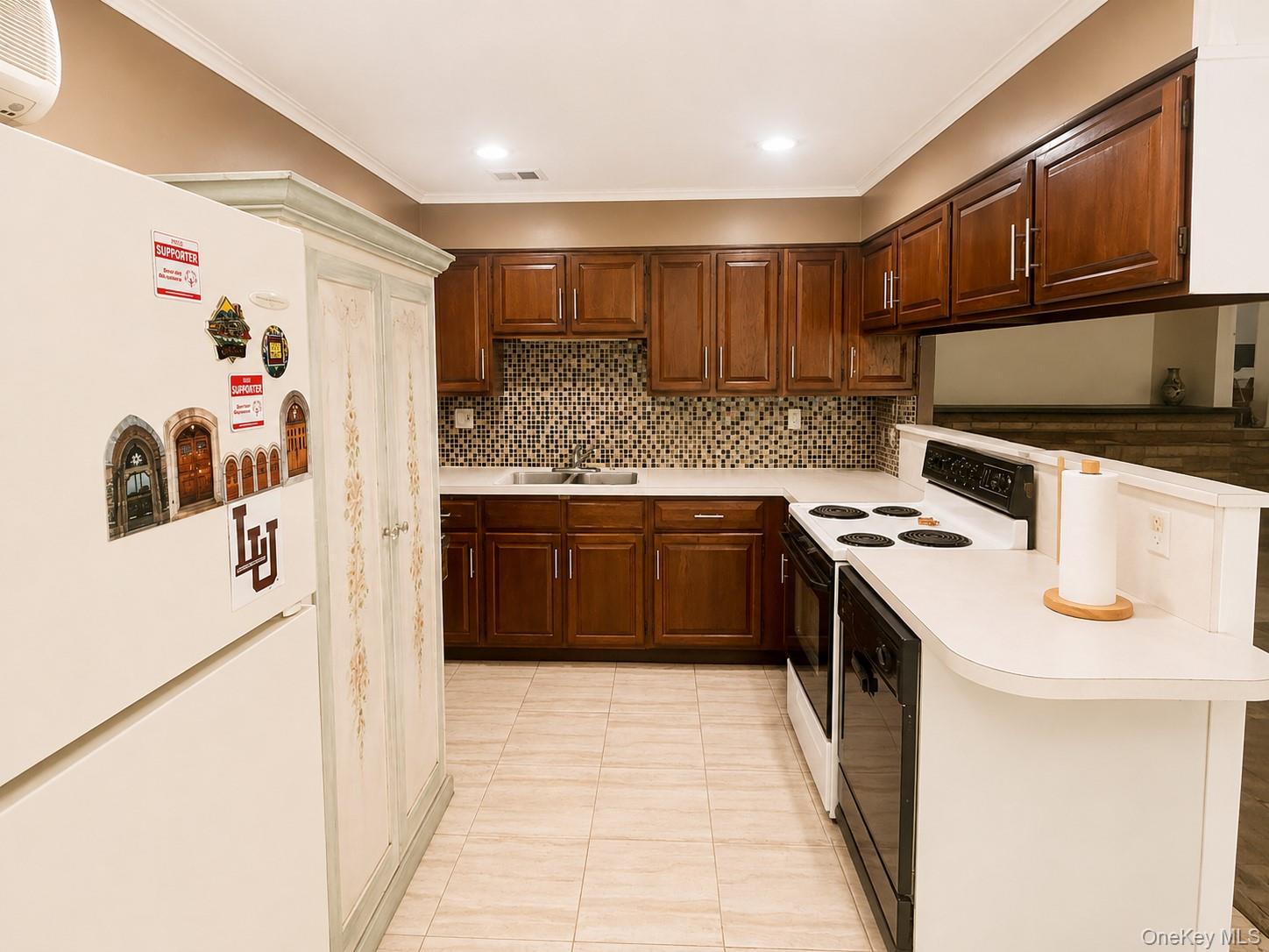 40 Maplewood Drive Property Photo 23
