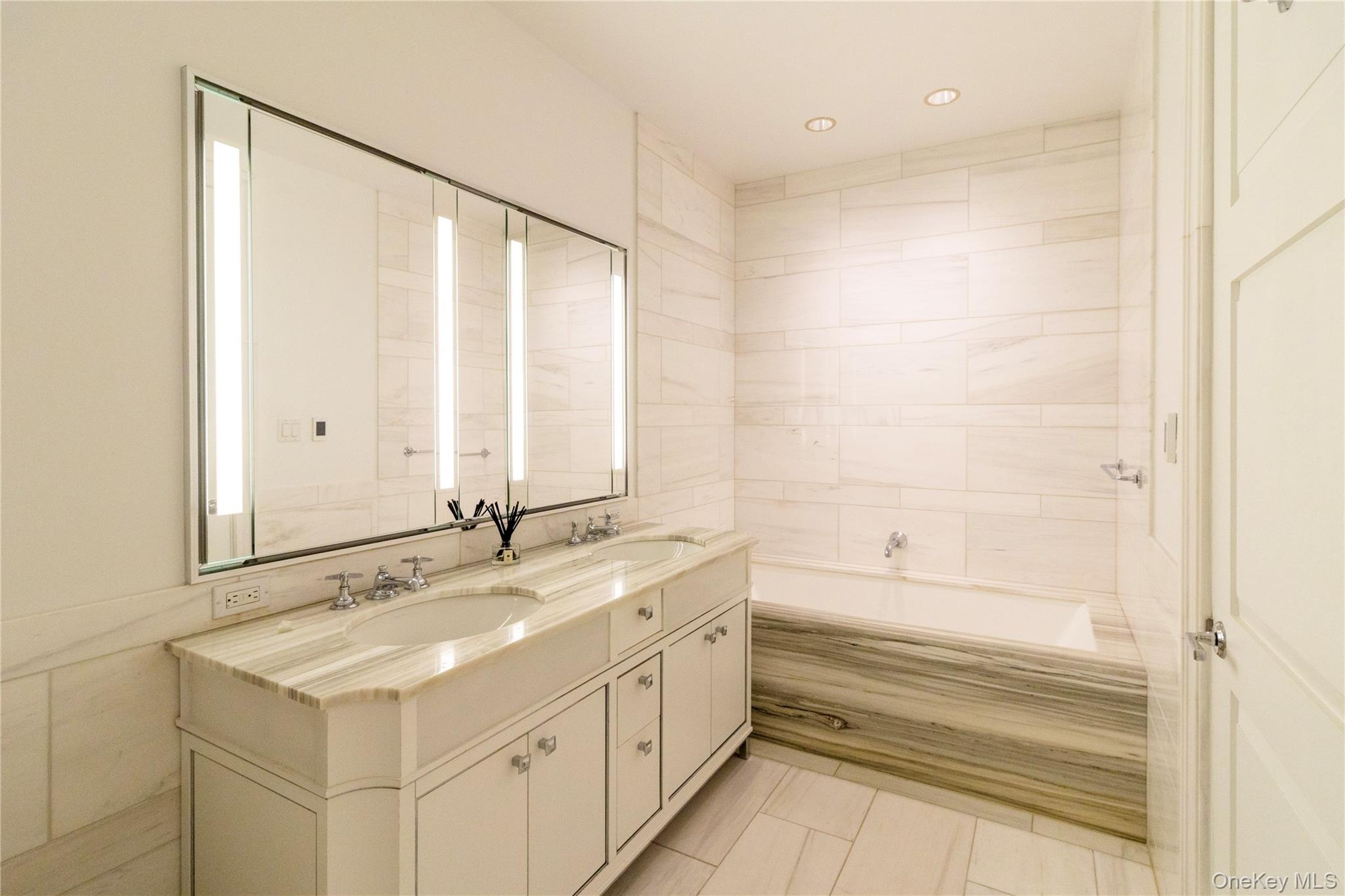 30 Park Place 57c Property Photo 25