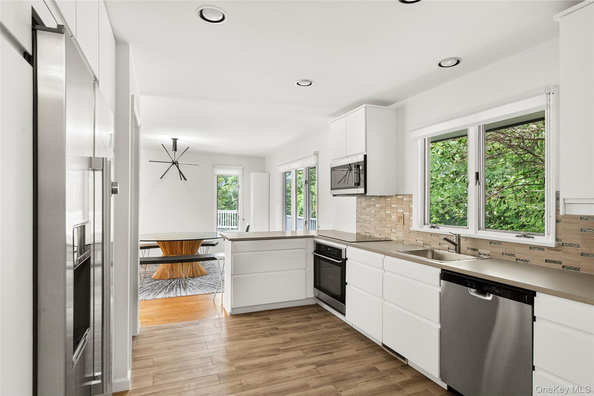 422 Montauk Highway Property Photo 8