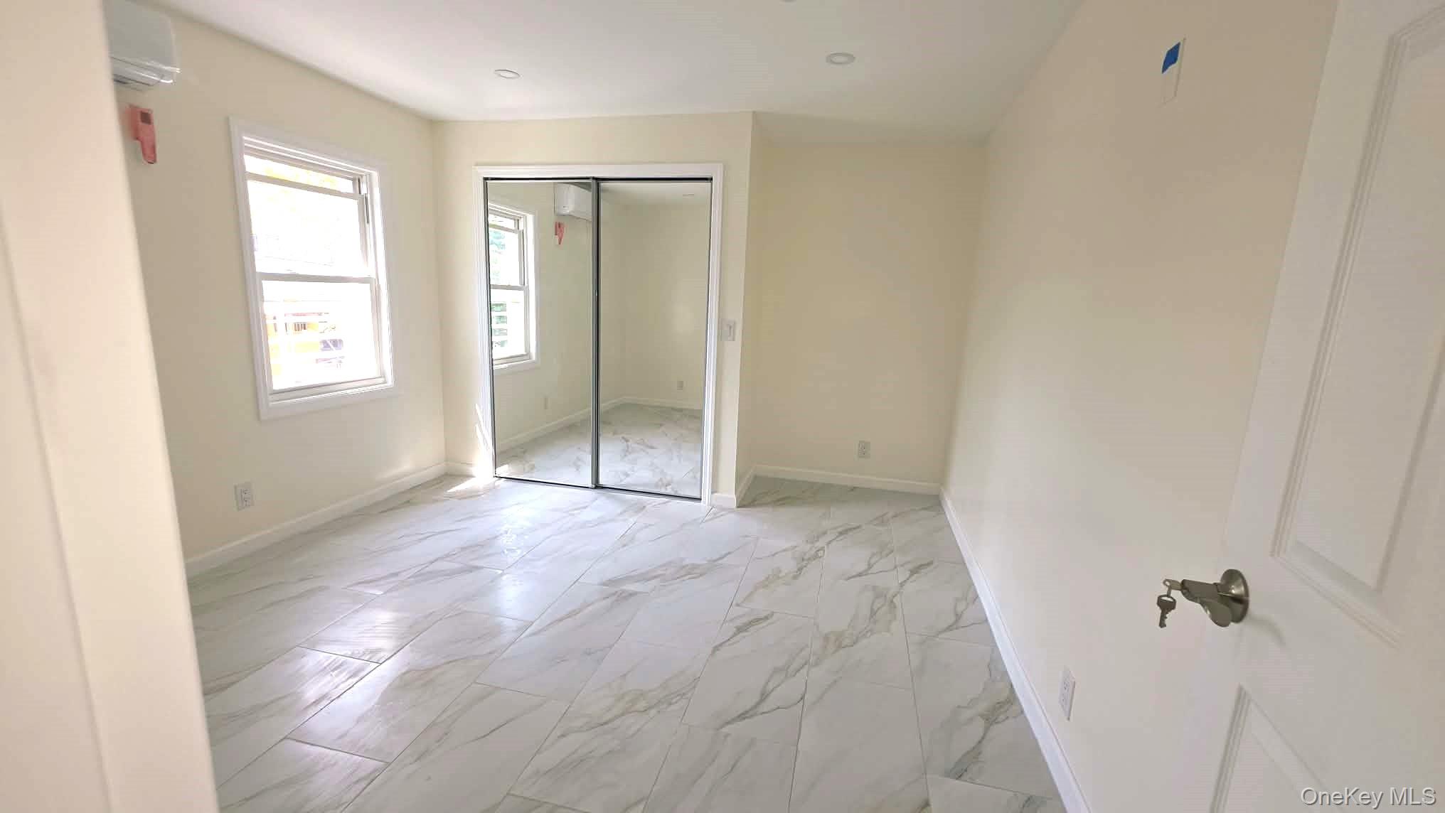 124-05 Jamaica Avenue 2r Property Photo 4