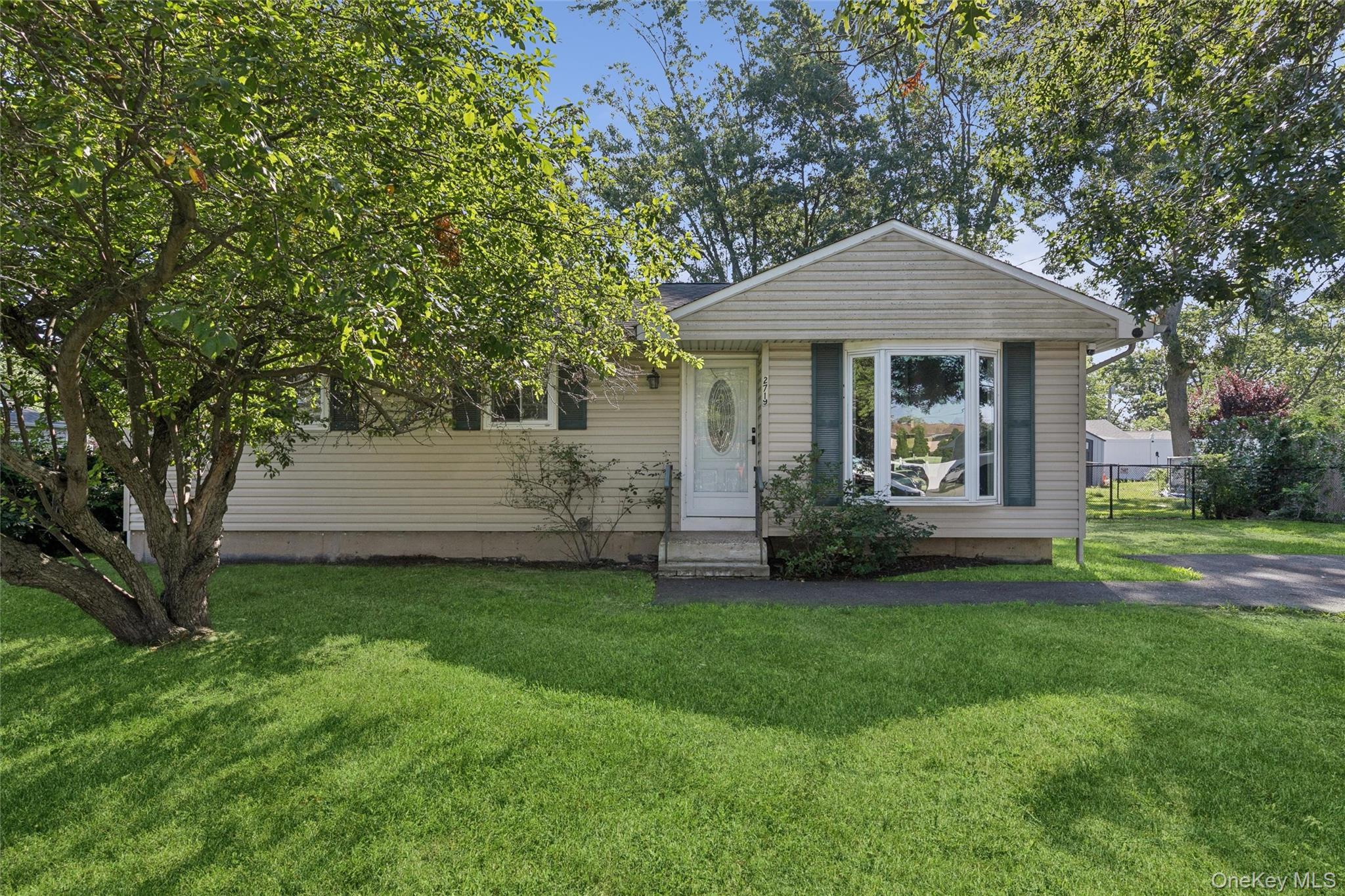 2719 Connecticut Avenue Property Photo 1