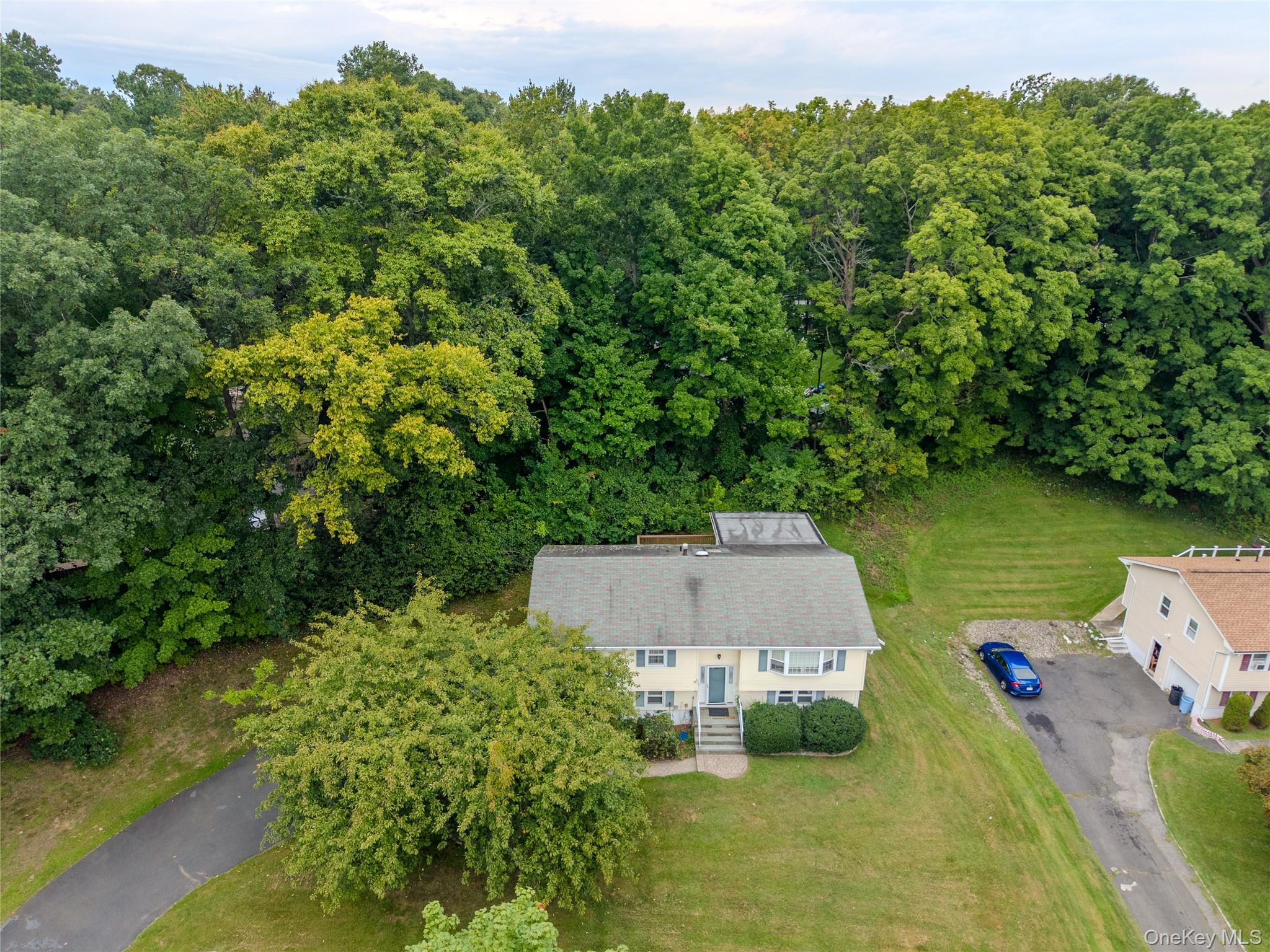 60 Gerardine Place Property Photo 4