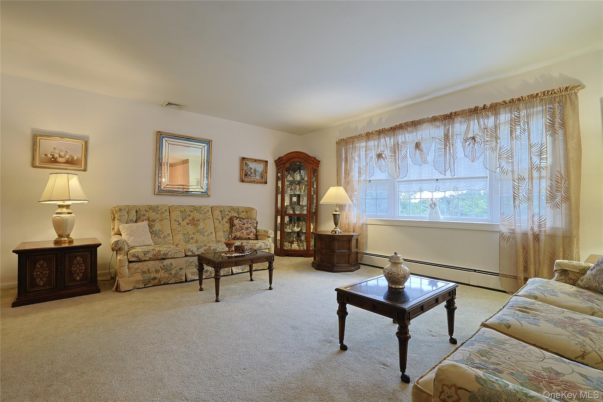 60 Gerardine Place Property Photo 6