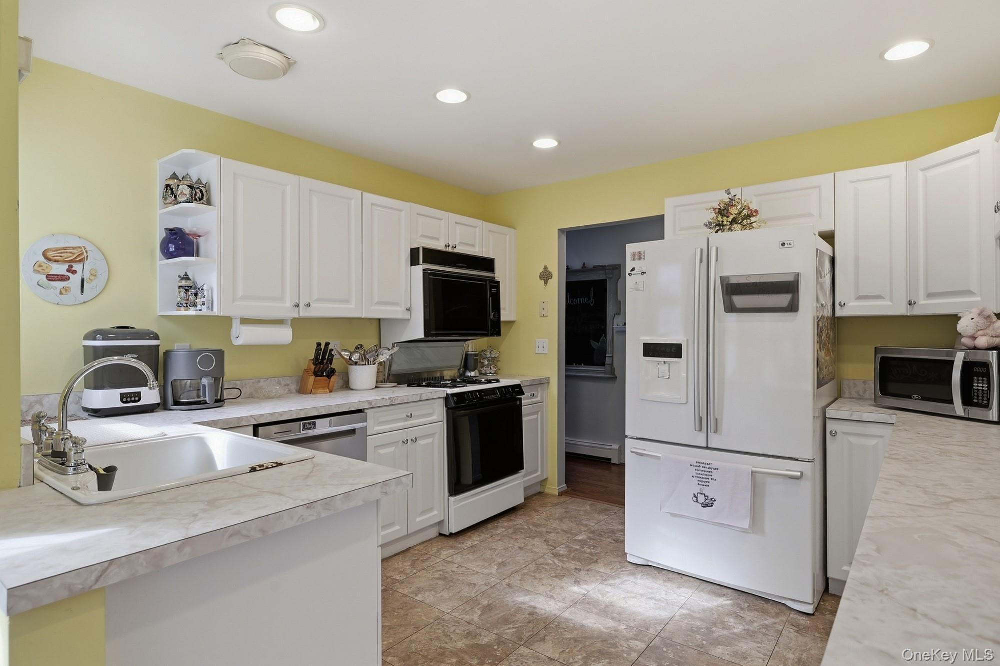 4 Joyces Way Property Photo 13
