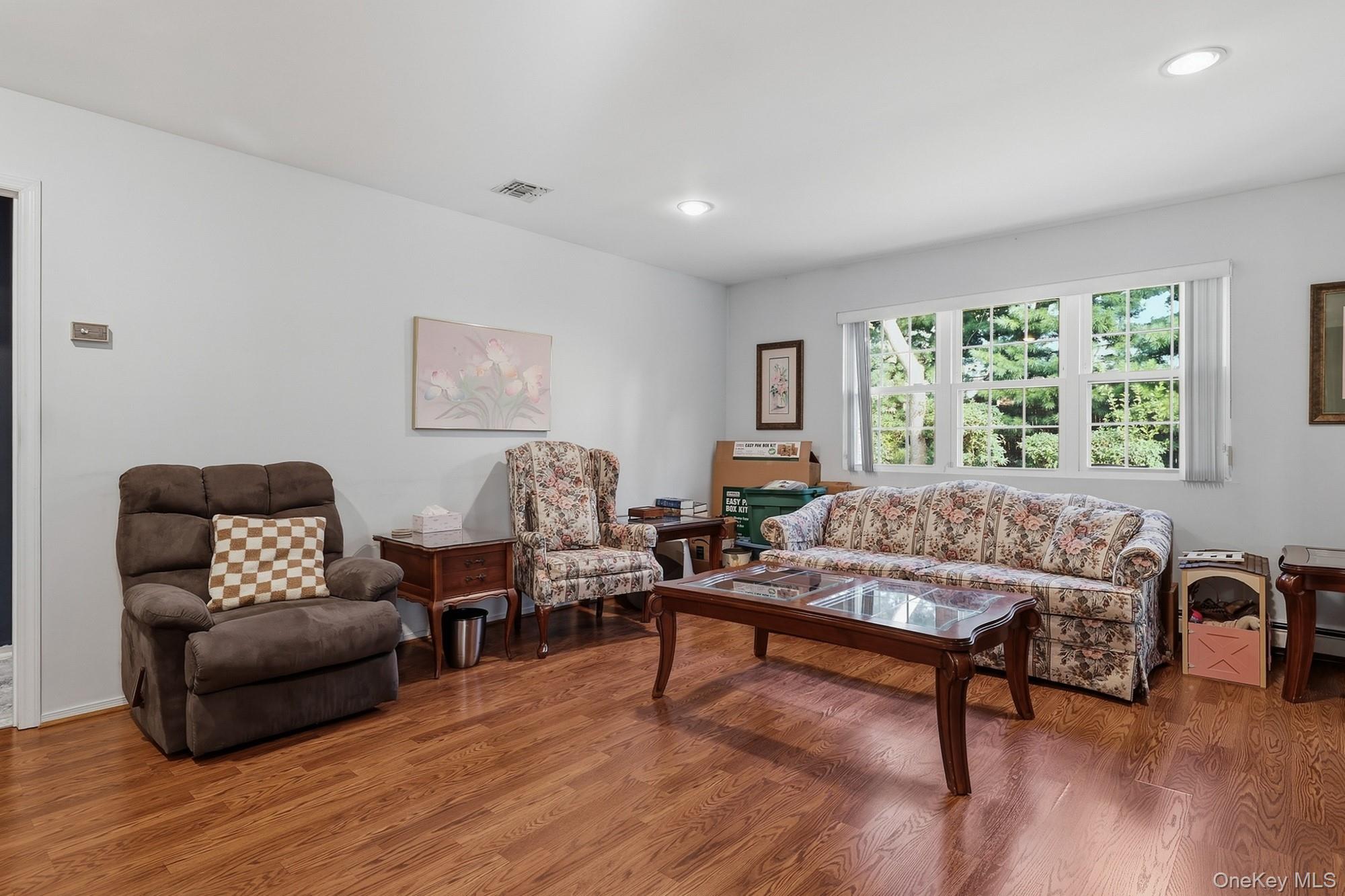 4 Joyces Way Property Photo 16