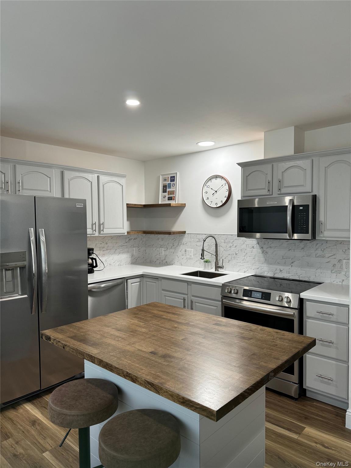 1000 9th Street J70 Property Photo 2