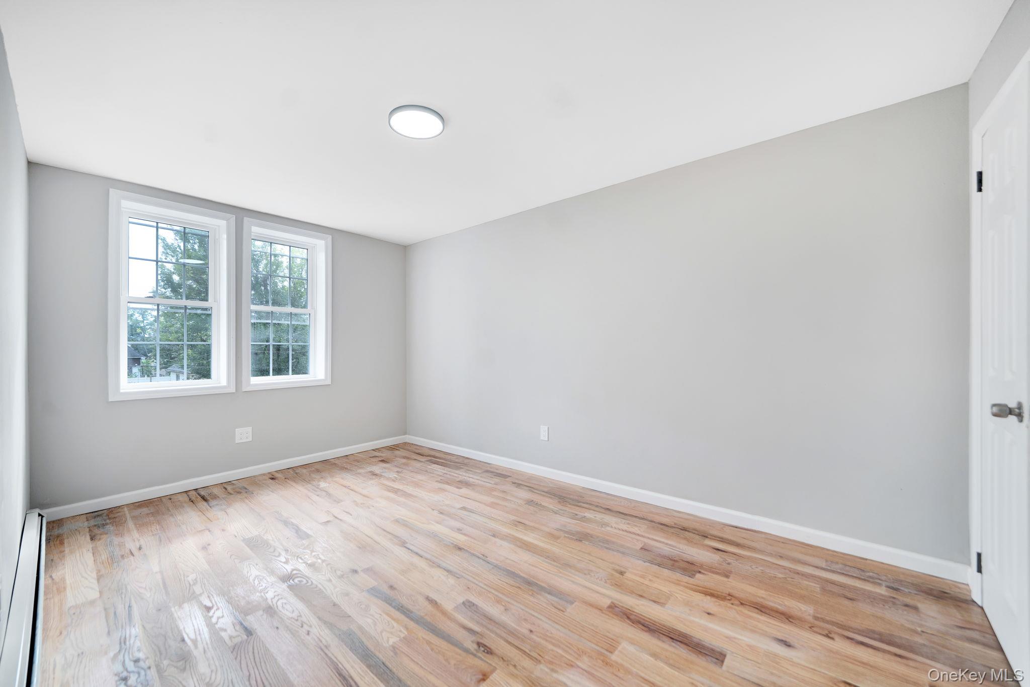 21933 Edgewood Avenue Property Photo 12