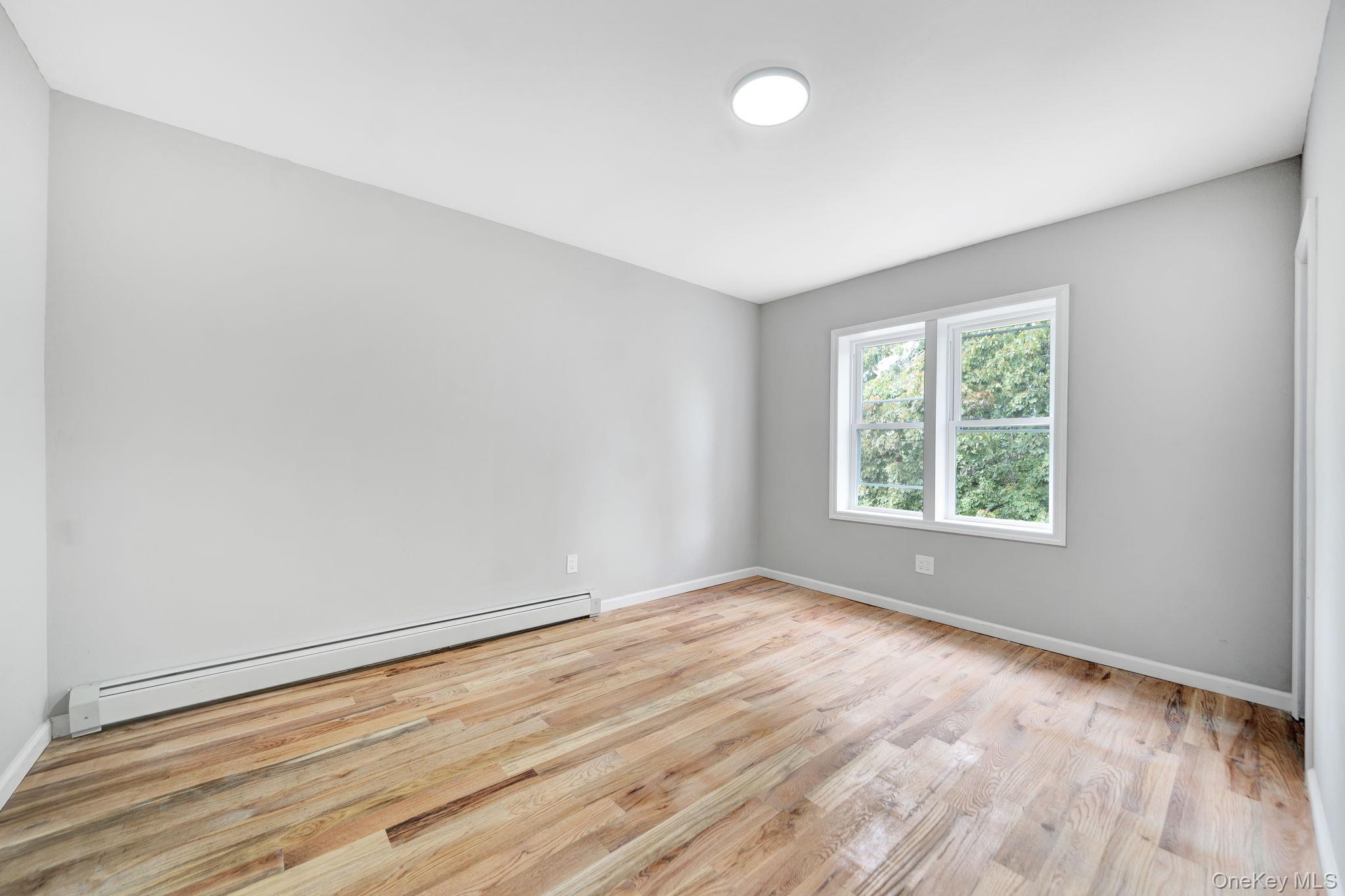21933 Edgewood Avenue Property Photo 13