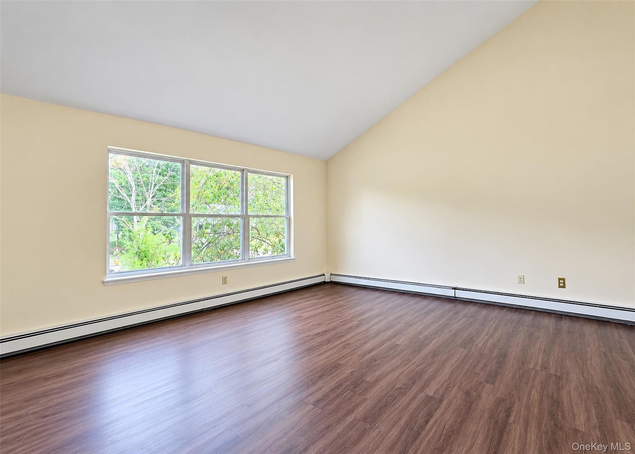 6 Gordal Lane Property Photo 4